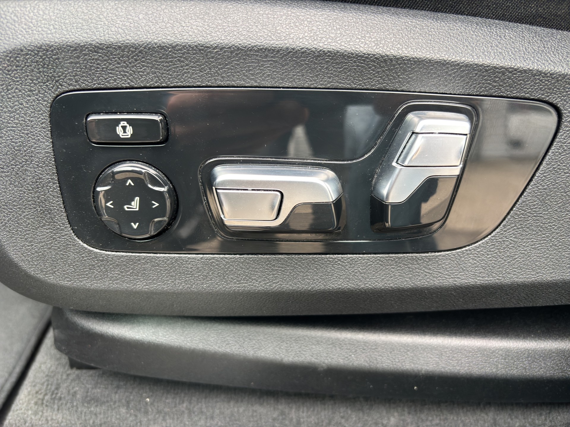 BMW X5 xDrive 48V 40d M Sport Steptronic-image-10
