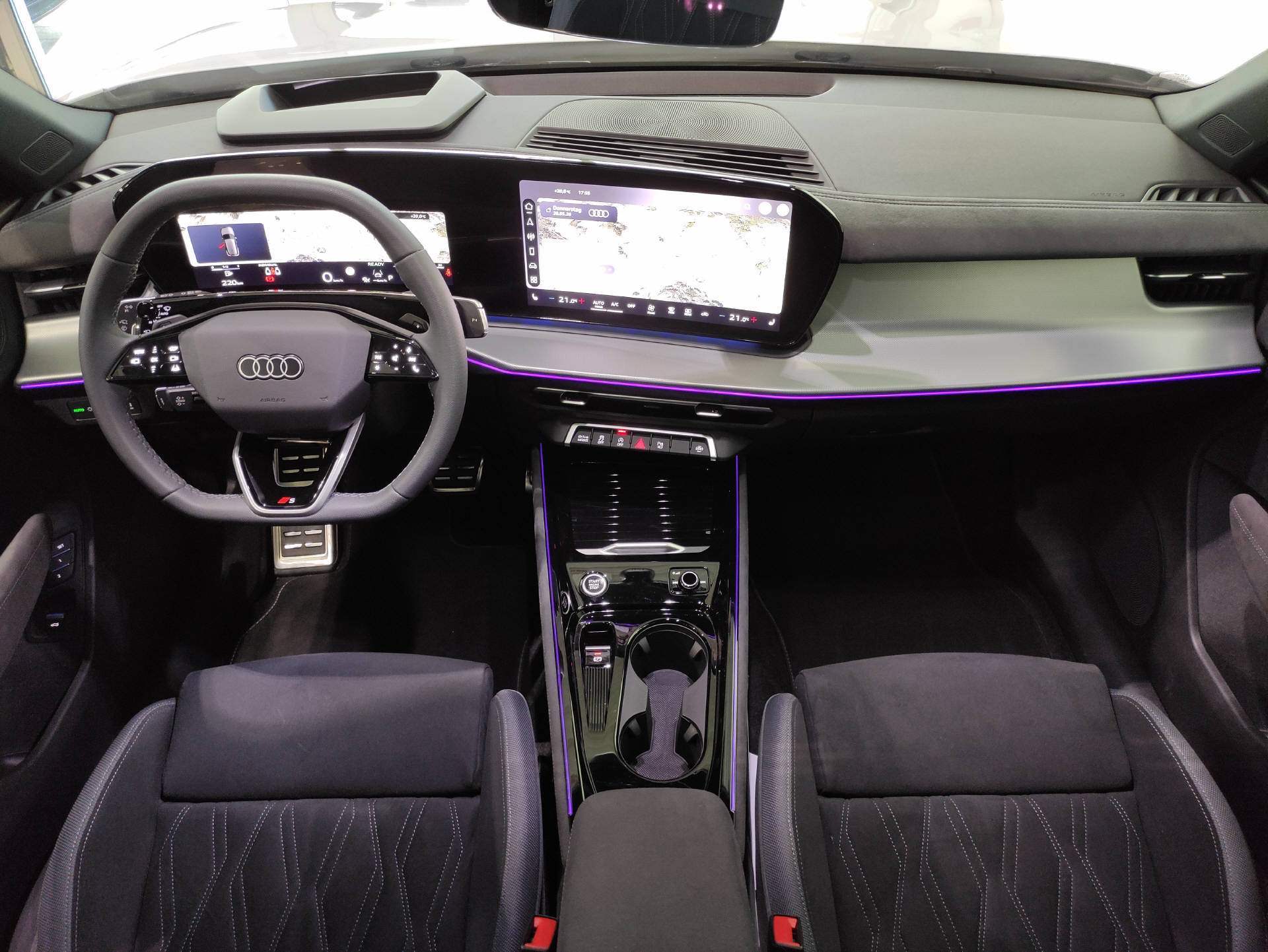 AUDI Q3 SUV 2.0 TFSI S-line quattro S-Tronic-image-14