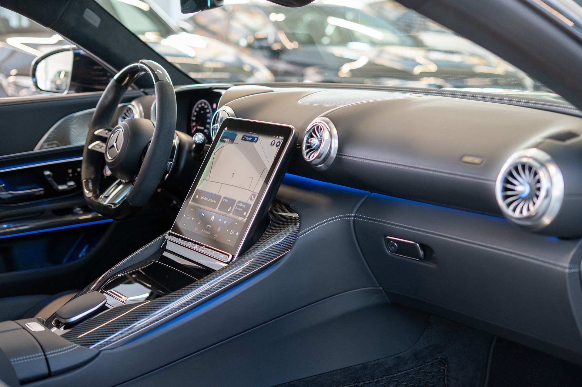 MERCEDES-BENZ AMG GT 63 Executive Edition 4matic+ / 4 Sitze / Carbon Paket / Glasdach / 360°Kamera-image-14