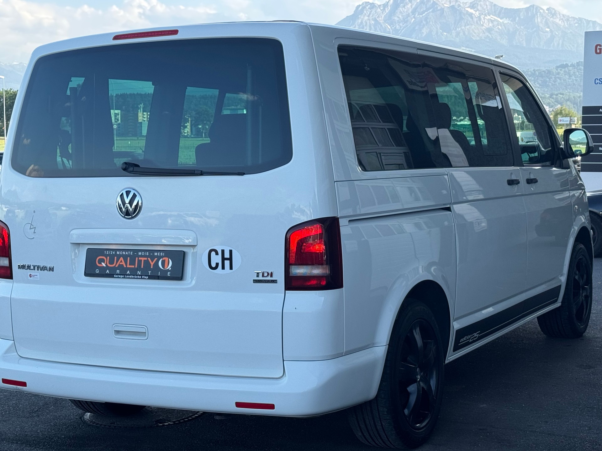 VW T5 Multivan 2.0 Bi-TDI CR CL Edition 25 4Mot. DSG-image-4