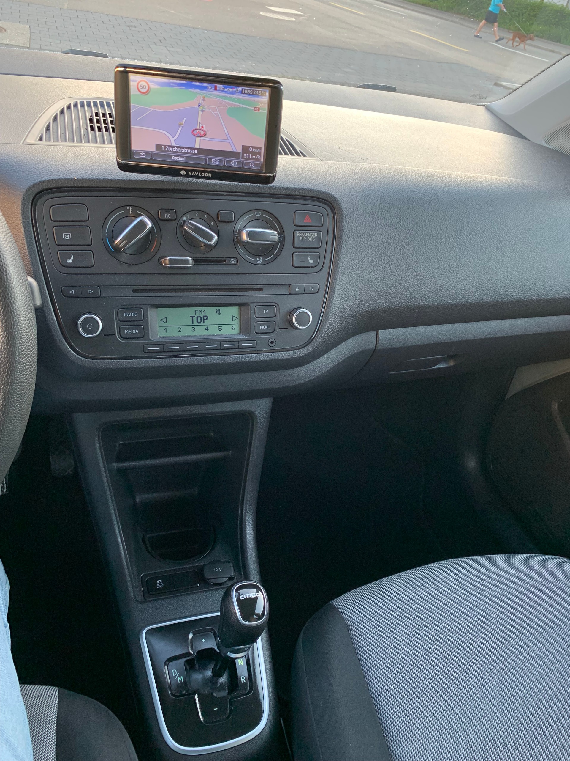 SKODA Citigo 1.0 Ambition ASG-image-9
