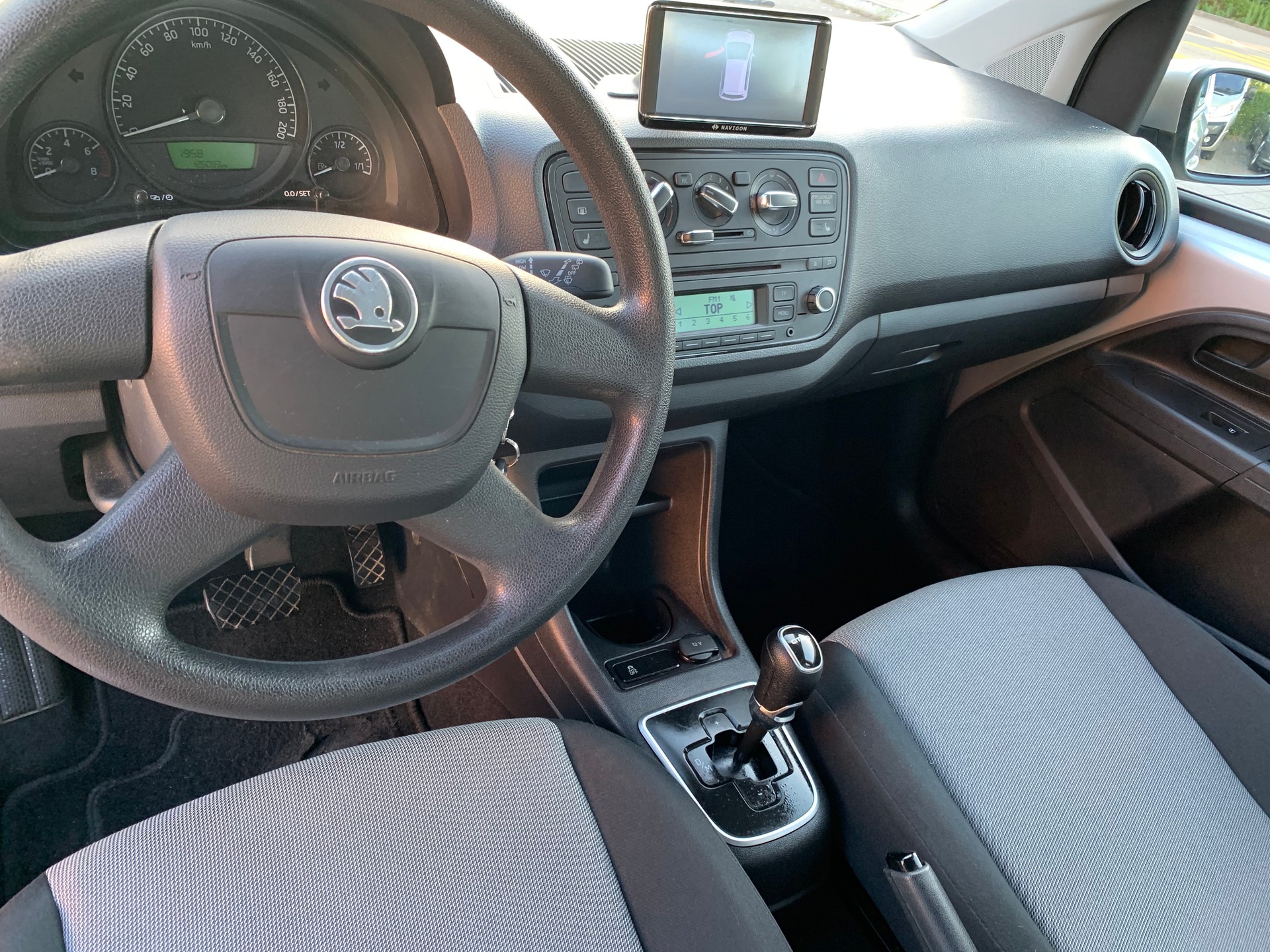 SKODA Citigo 1.0 Ambition ASG-image-8