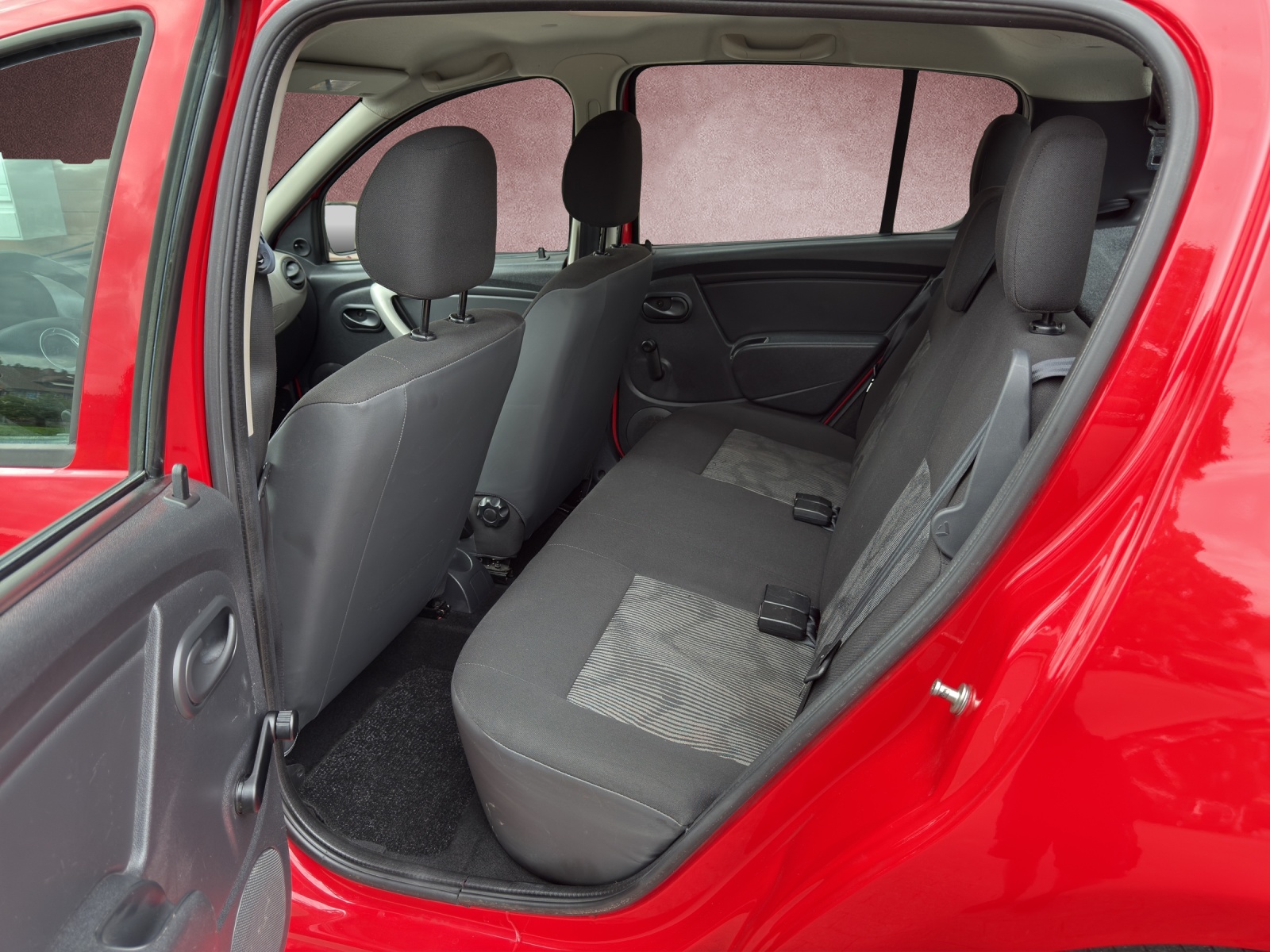 DACIA Sandero 1.6 Ambiance-image-7