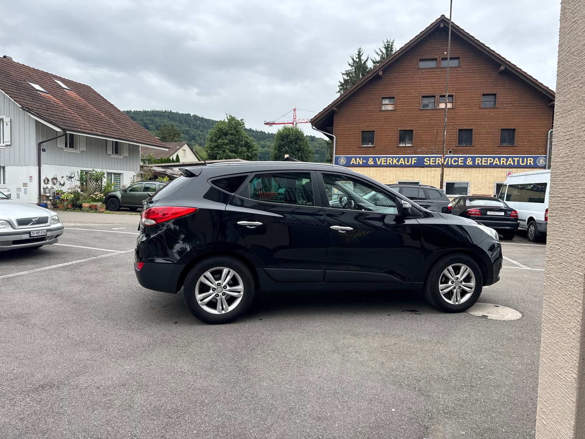 HYUNDAI iX 35 2.0 CRDi Style 4WD Automatic-showroom-element-3