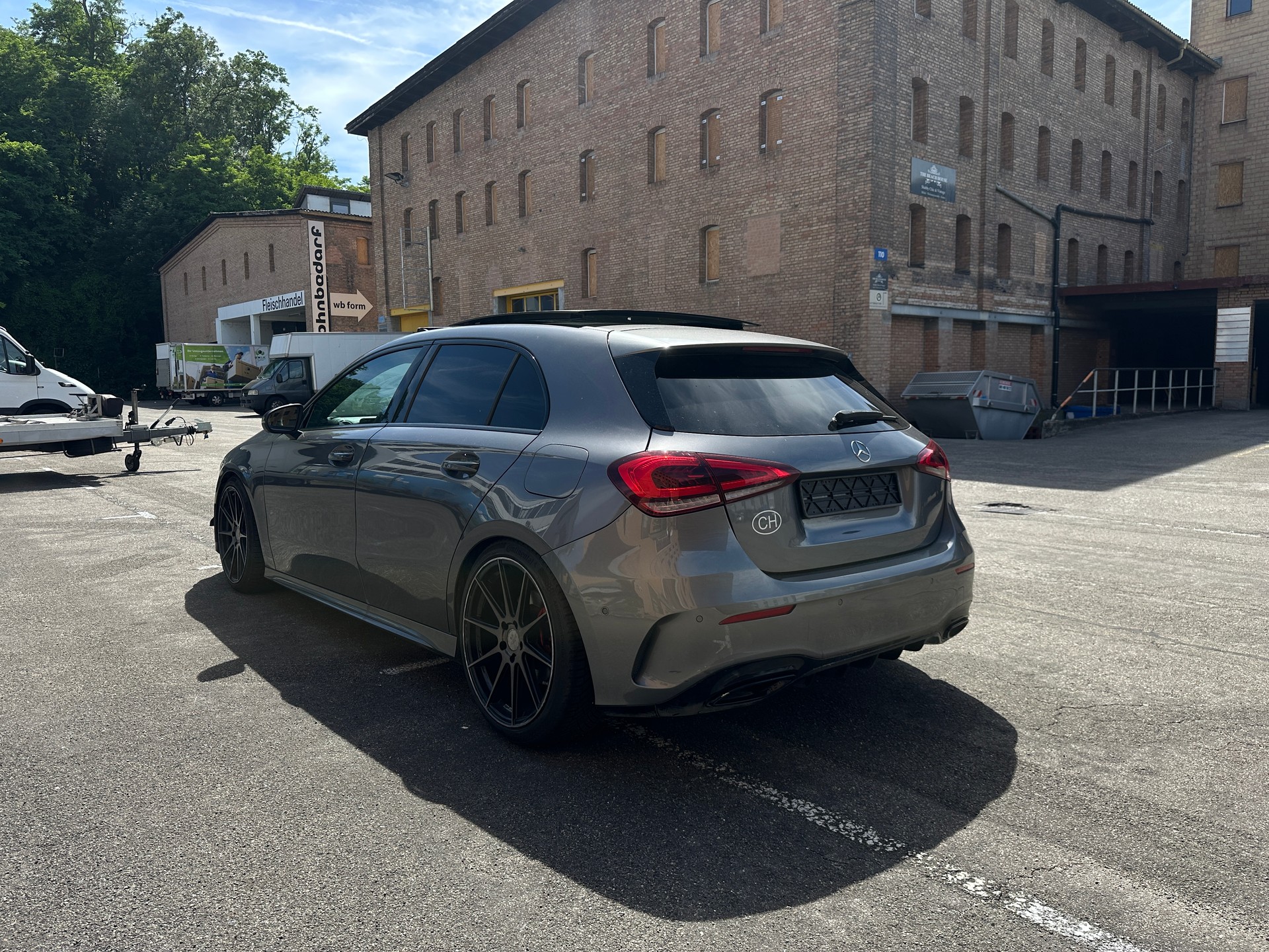 MERCEDES-BENZ A 250 4Matic AMG Line 4Matic 7G-DCT-showroom-element-3