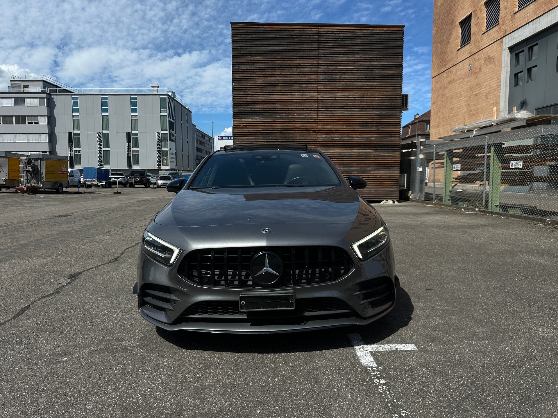 MERCEDES-BENZ A 250 4Matic AMG Line 4Matic 7G-DCT-showroom-element-1
