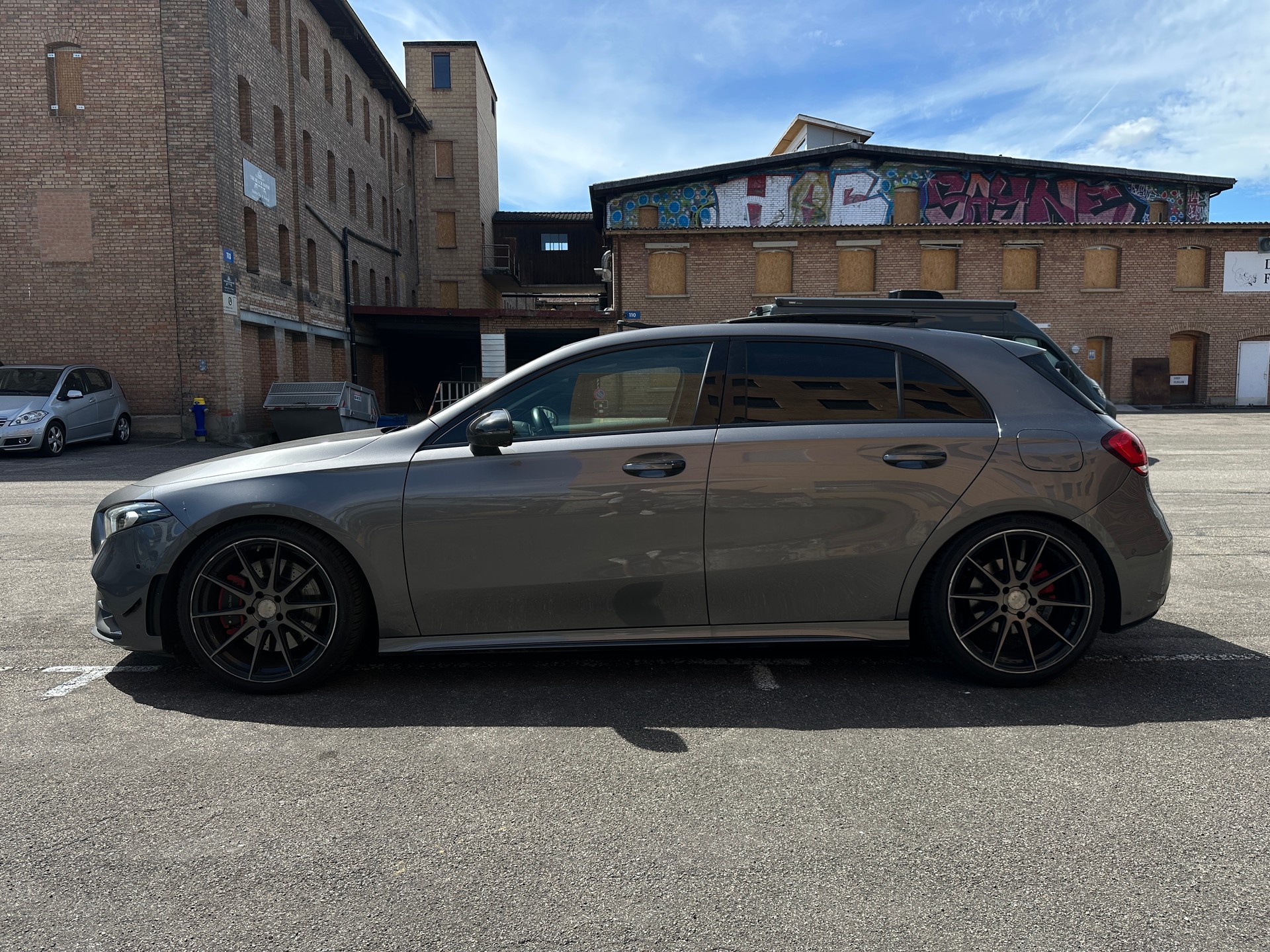 MERCEDES-BENZ A 250 4Matic AMG Line 4Matic 7G-DCT-showroom-element-2