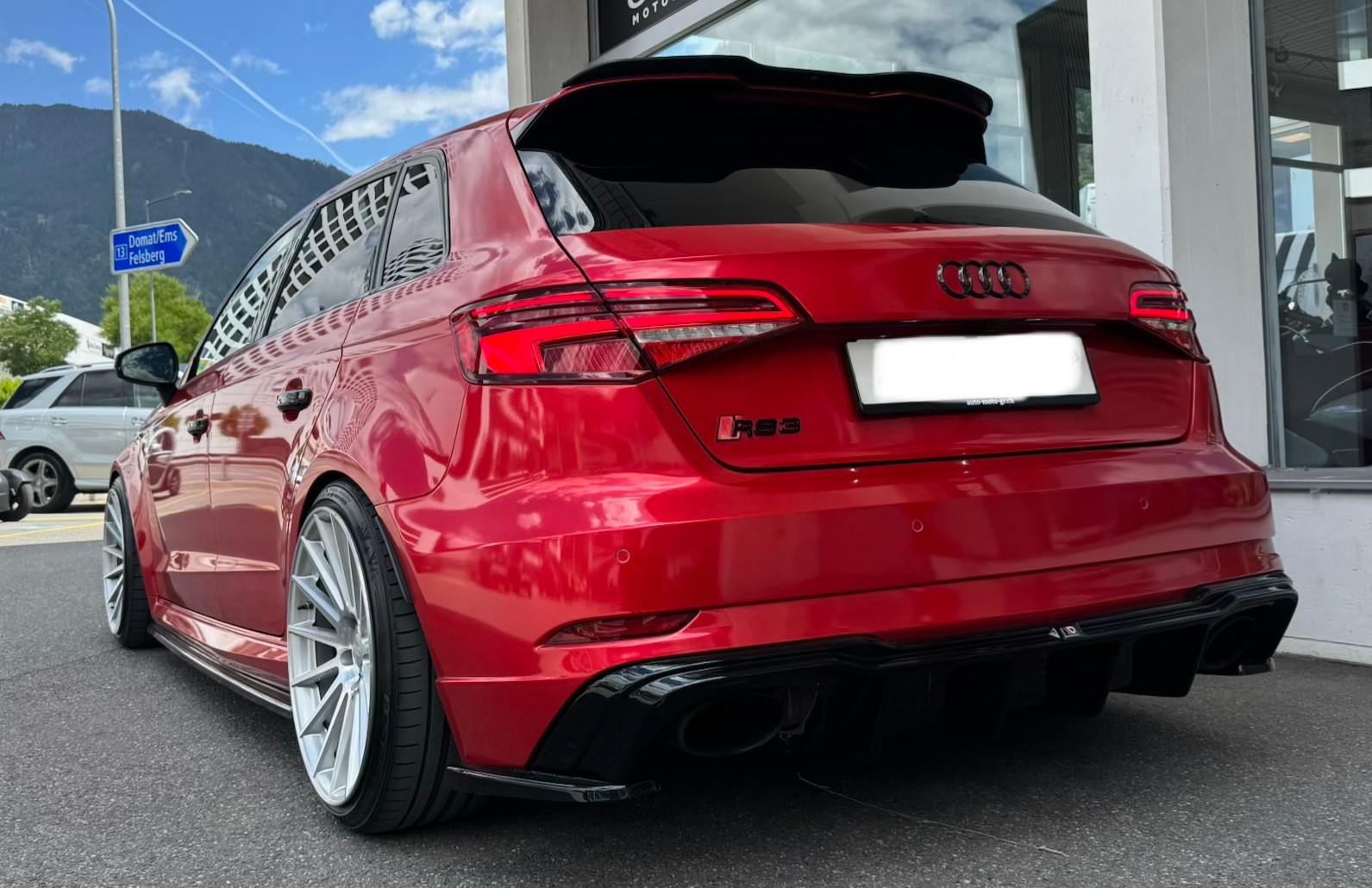 AUDI RS3 Sportback 2.5 TSI quattro S-tronic-showroom-element-3