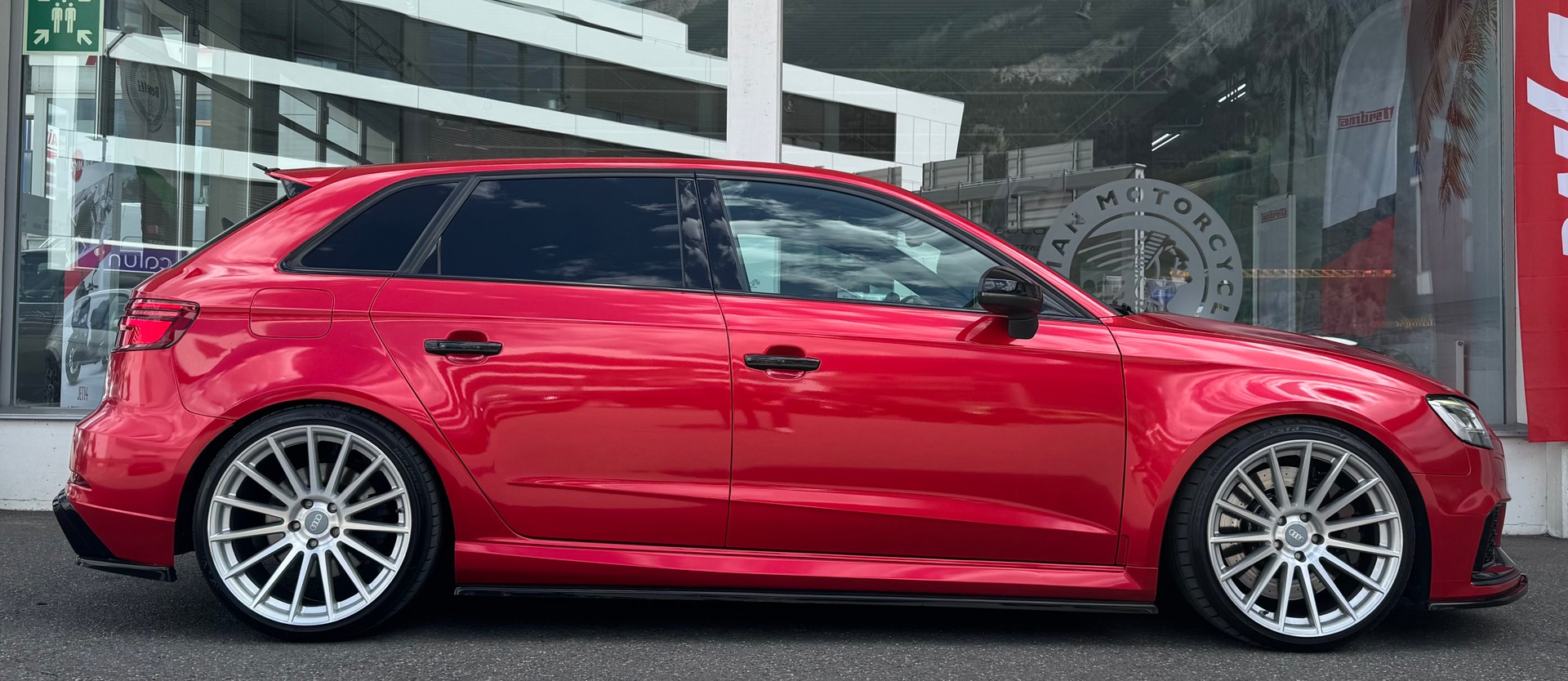 AUDI RS3 Sportback 2.5 TSI quattro S-tronic-showroom-element-1
