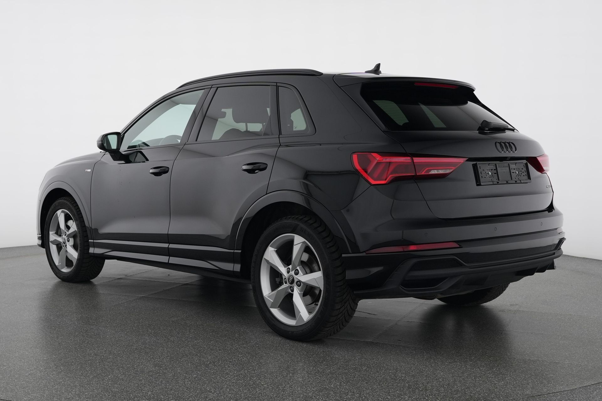 AUDI Q3 Sportback 40 TDI S line quattro S-tronic-showroom-element-3