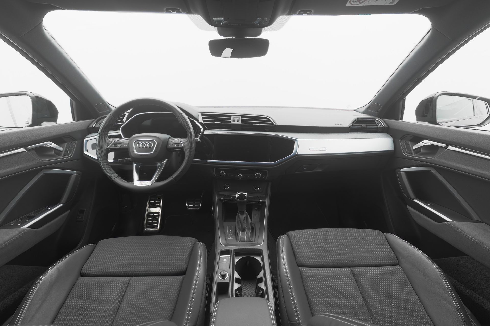 AUDI Q3 Sportback 40 TDI S line quattro S-tronic-image-7