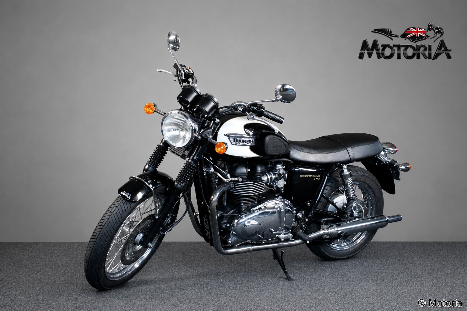 TRIUMPH Bonneville 900 i T 100-image-4