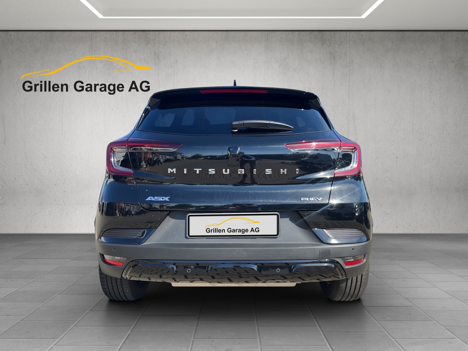 MITSUBISHI ASX 1.6 PHEV Intense-showroom-element-3