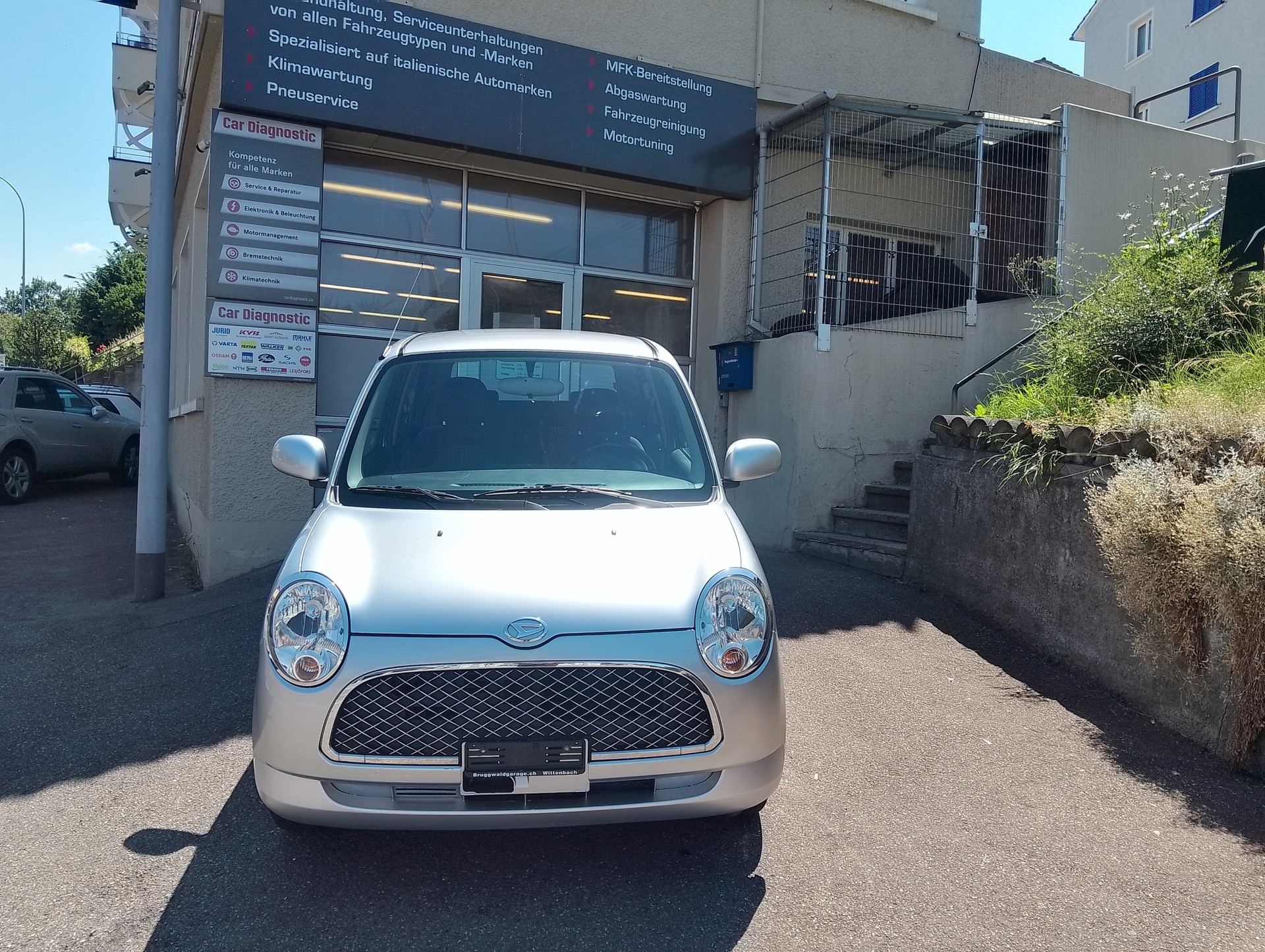 DAIHATSU Trevis 1.0