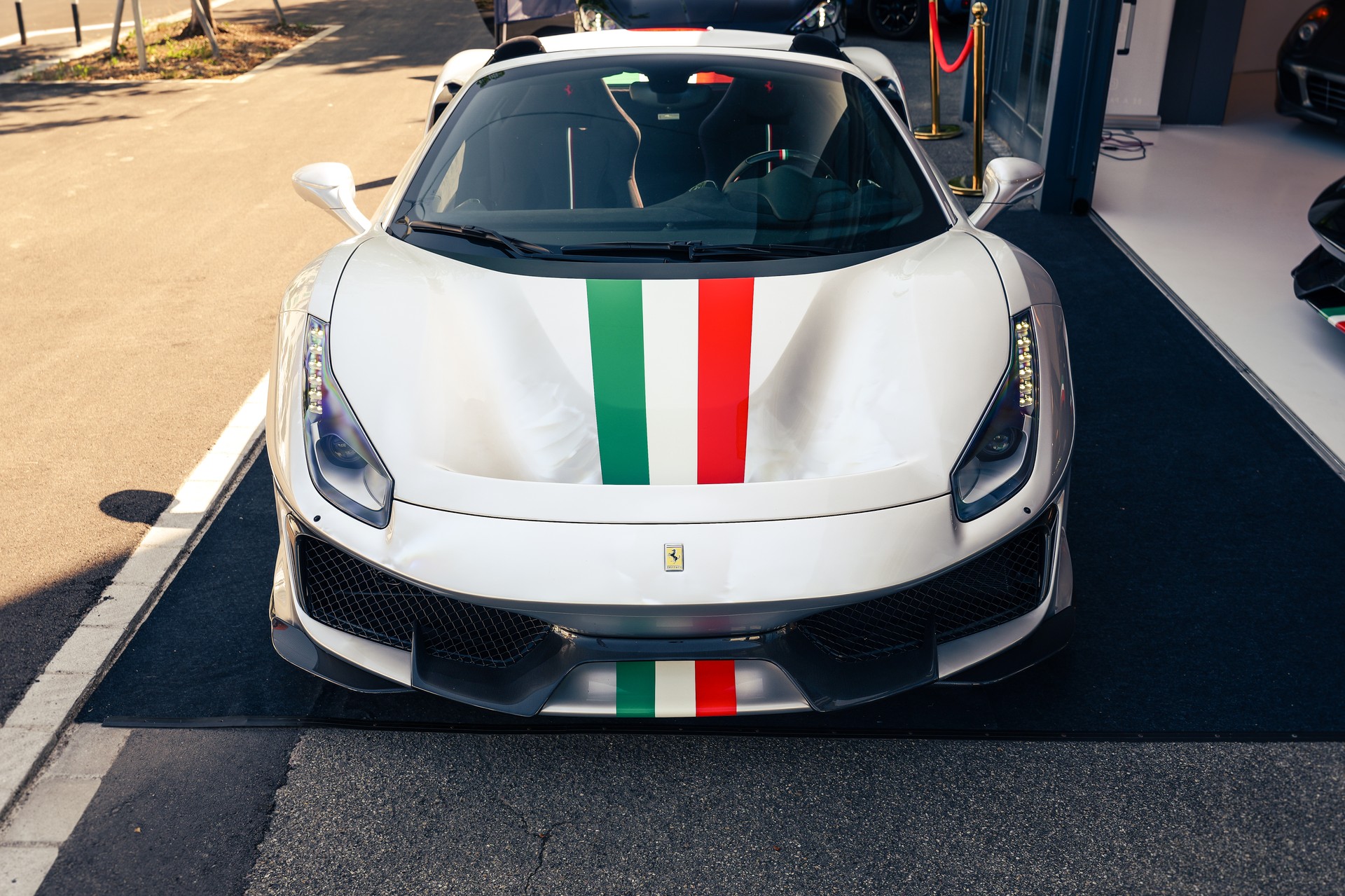 FERRARI 488 Pista Spider 3.9 V8-showroom-element-1