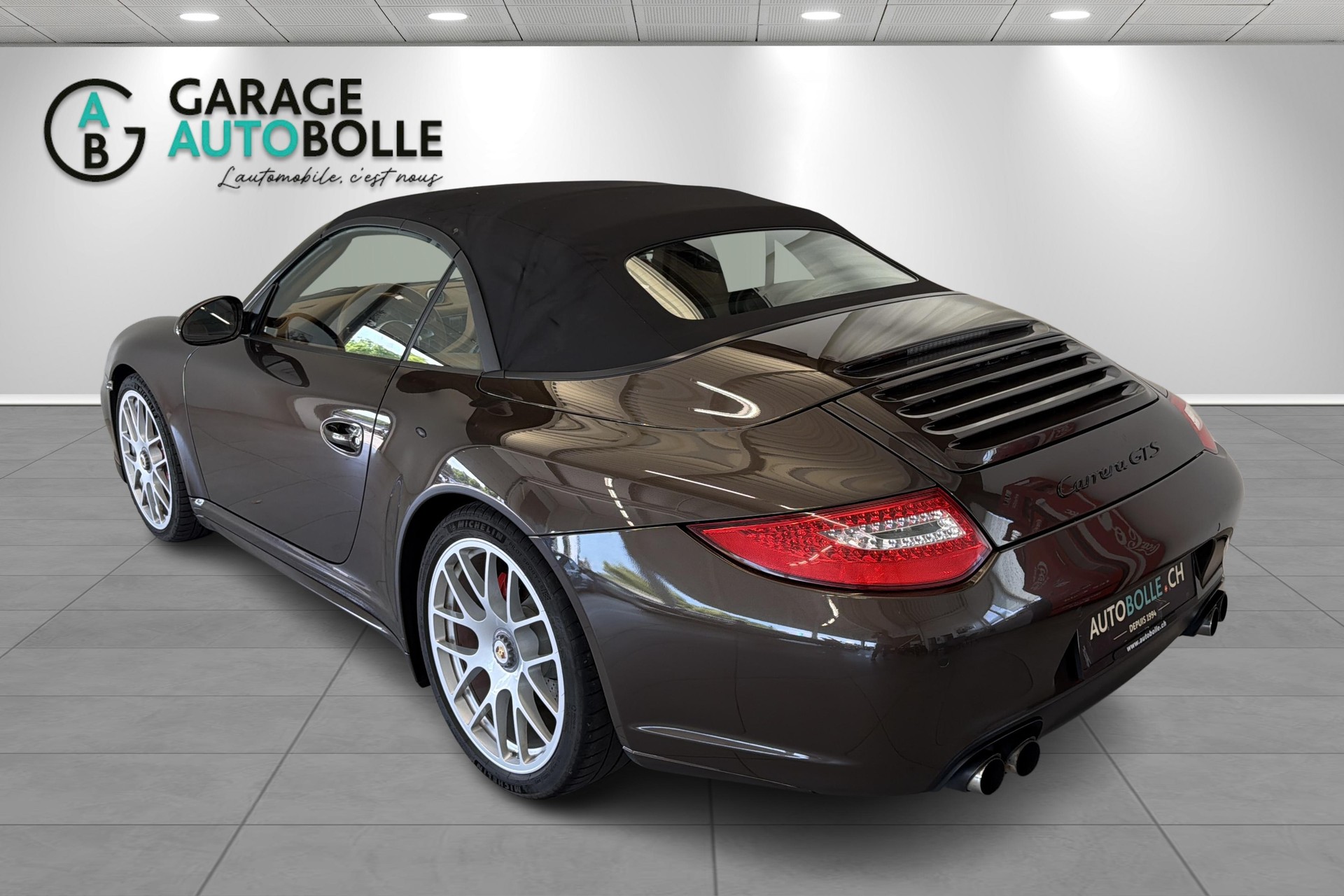 PORSCHE 911 Cabrio Carrera GTS PDK-image-24