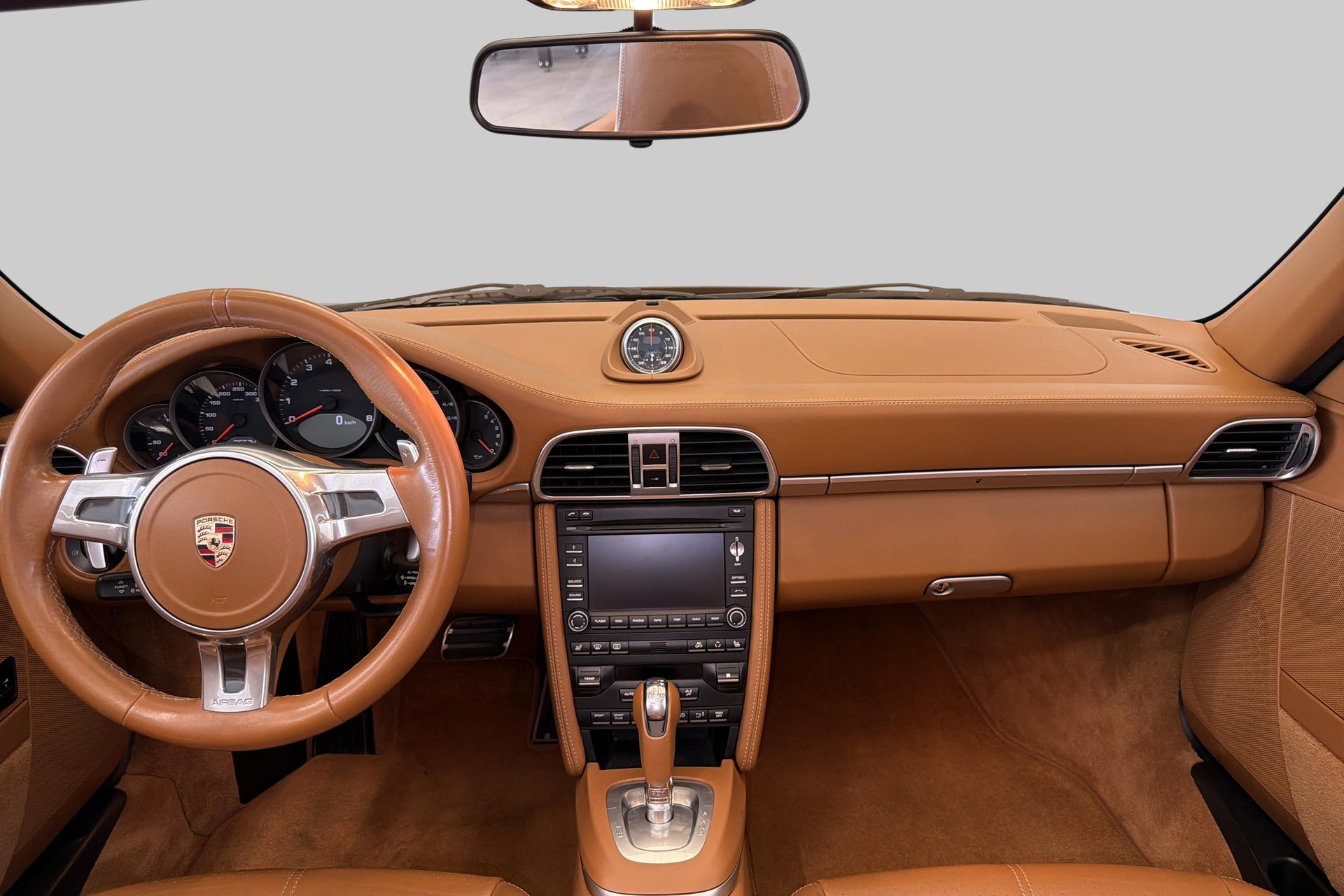 PORSCHE 911 Cabrio Carrera GTS PDK-image-16