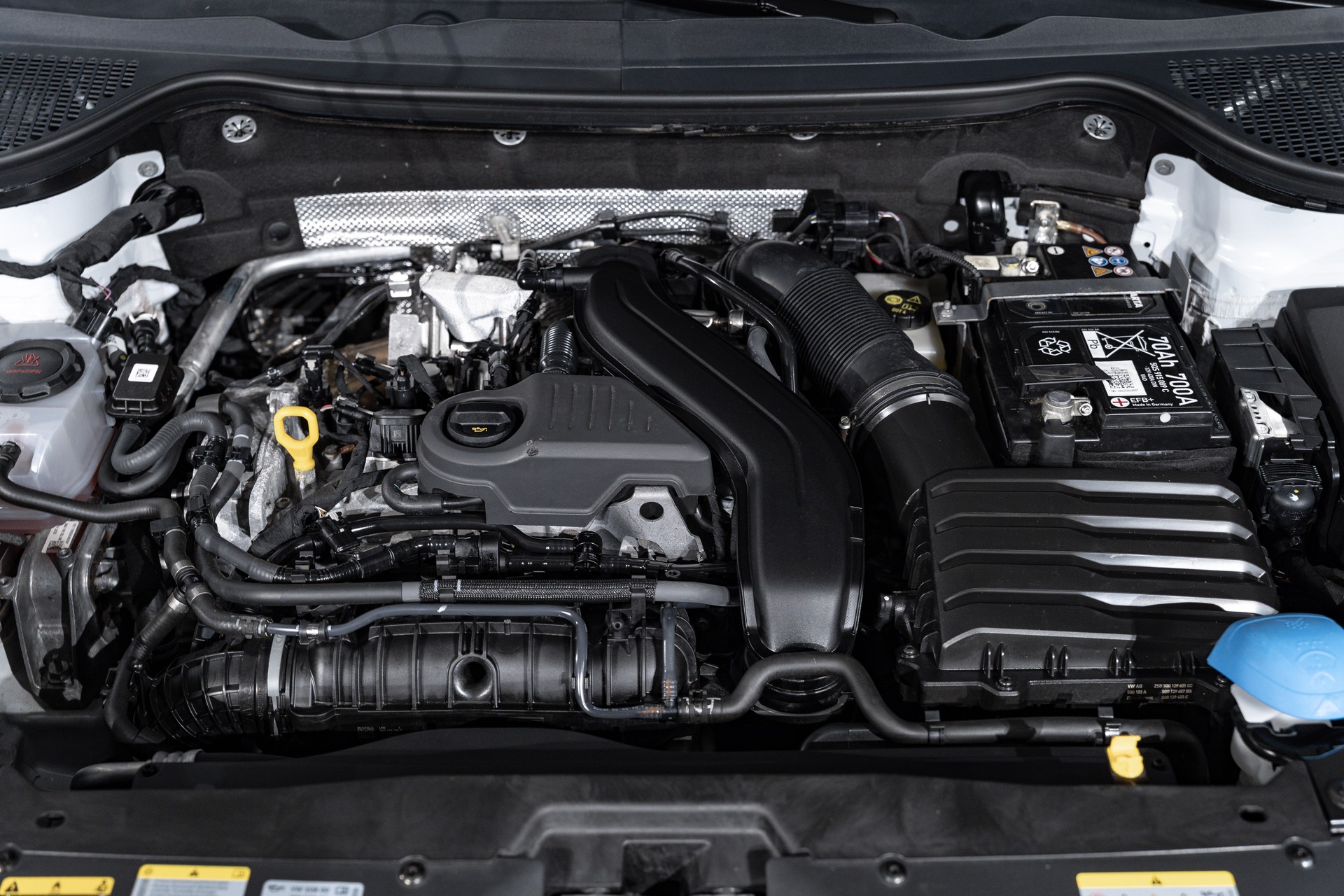 SKODA Karoq 1.5 TSI SportLine DSG-image-25