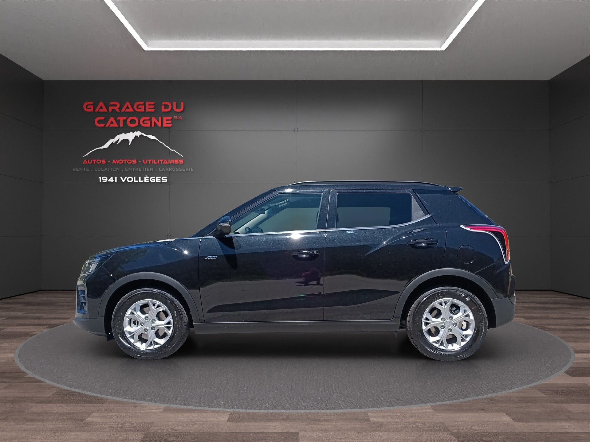 KGM-SsangYong Tivoli 1.5 T GDI Steel 4WD Automat-showroom-element-3