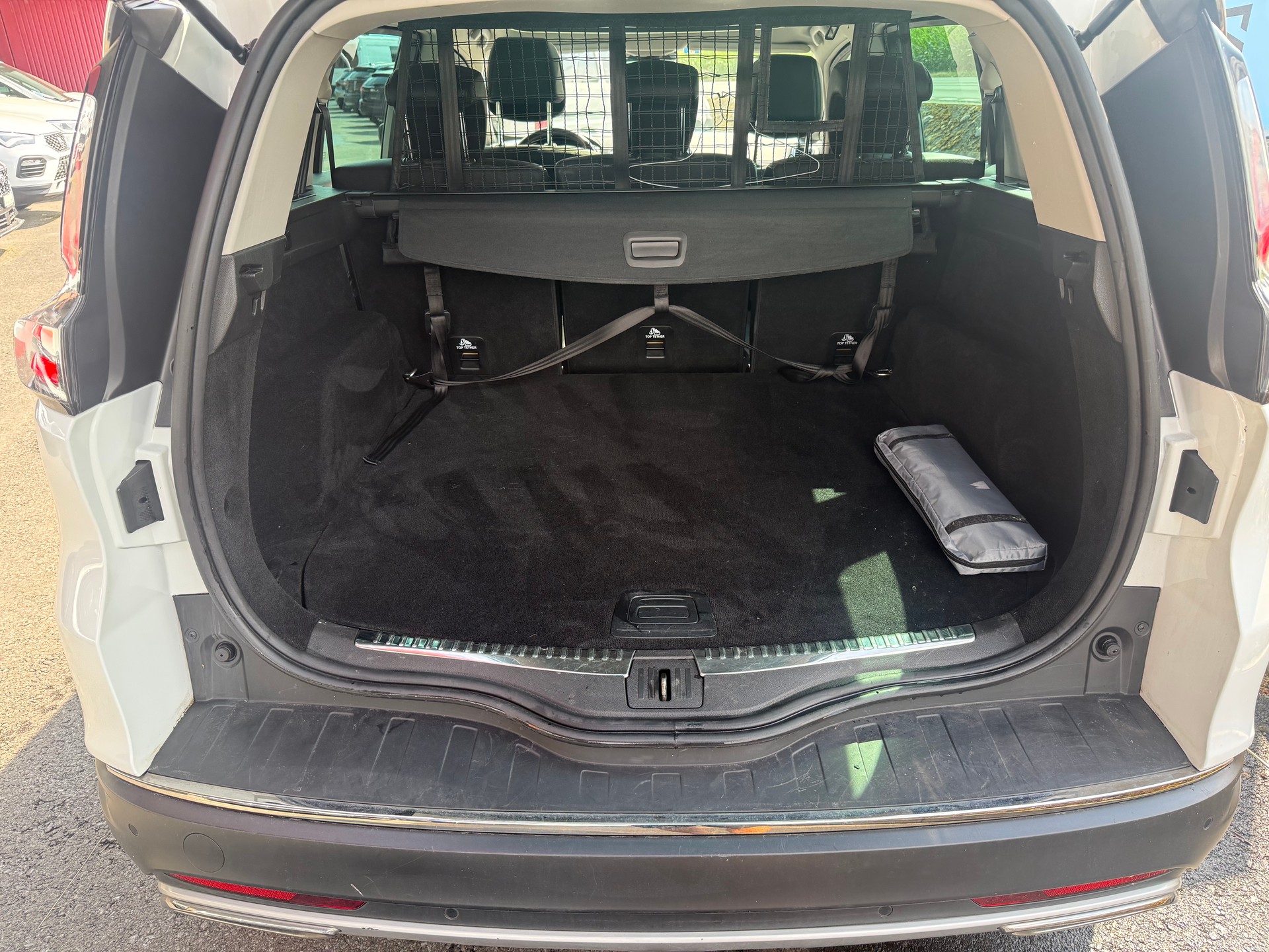 RENAULT Espace 2.0 dCi Intens EDC 6-image-4