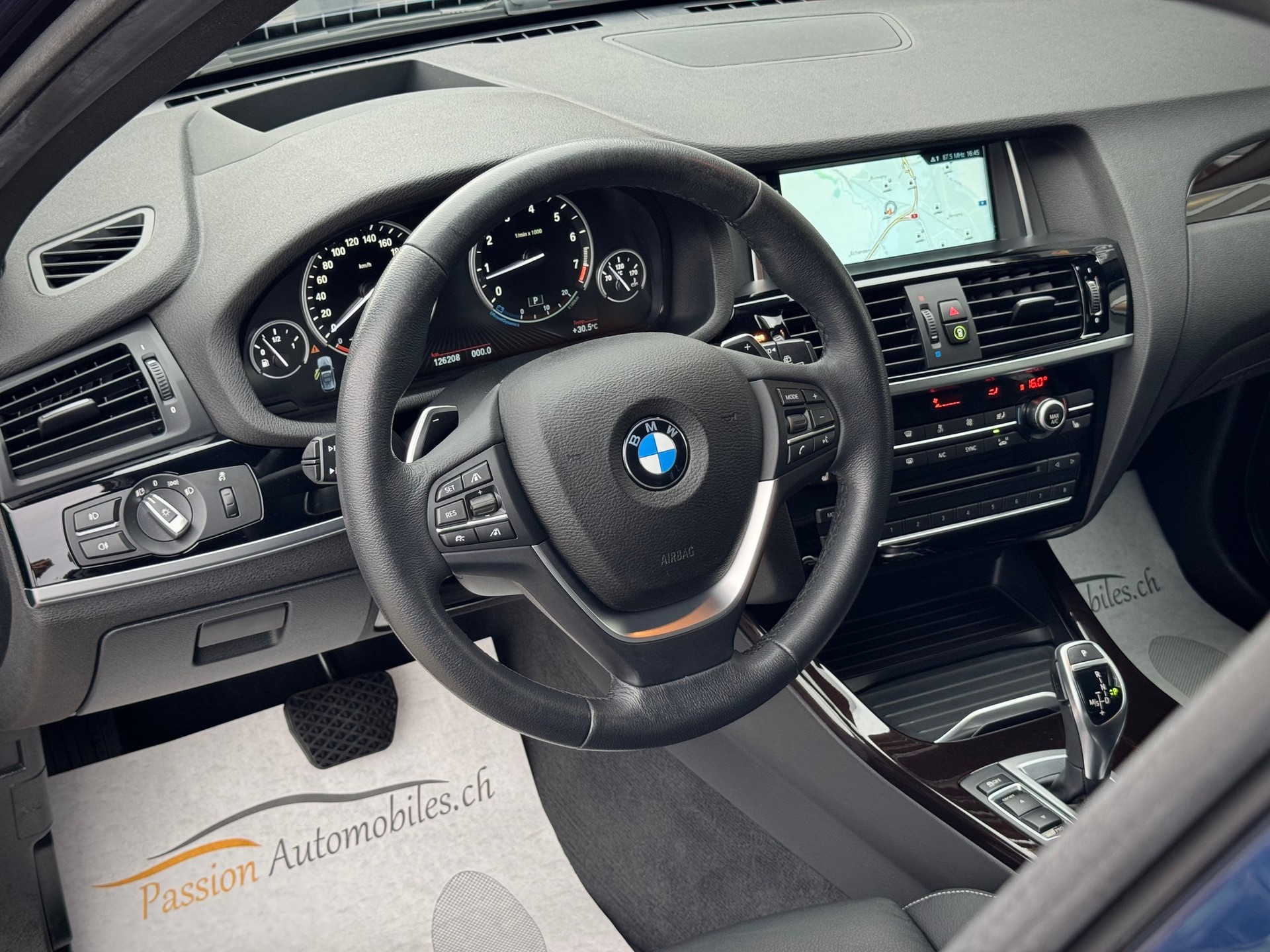 BMW X3 xDrive 28i xLine Steptronic - Véhicule Suisse (CH)-image-6