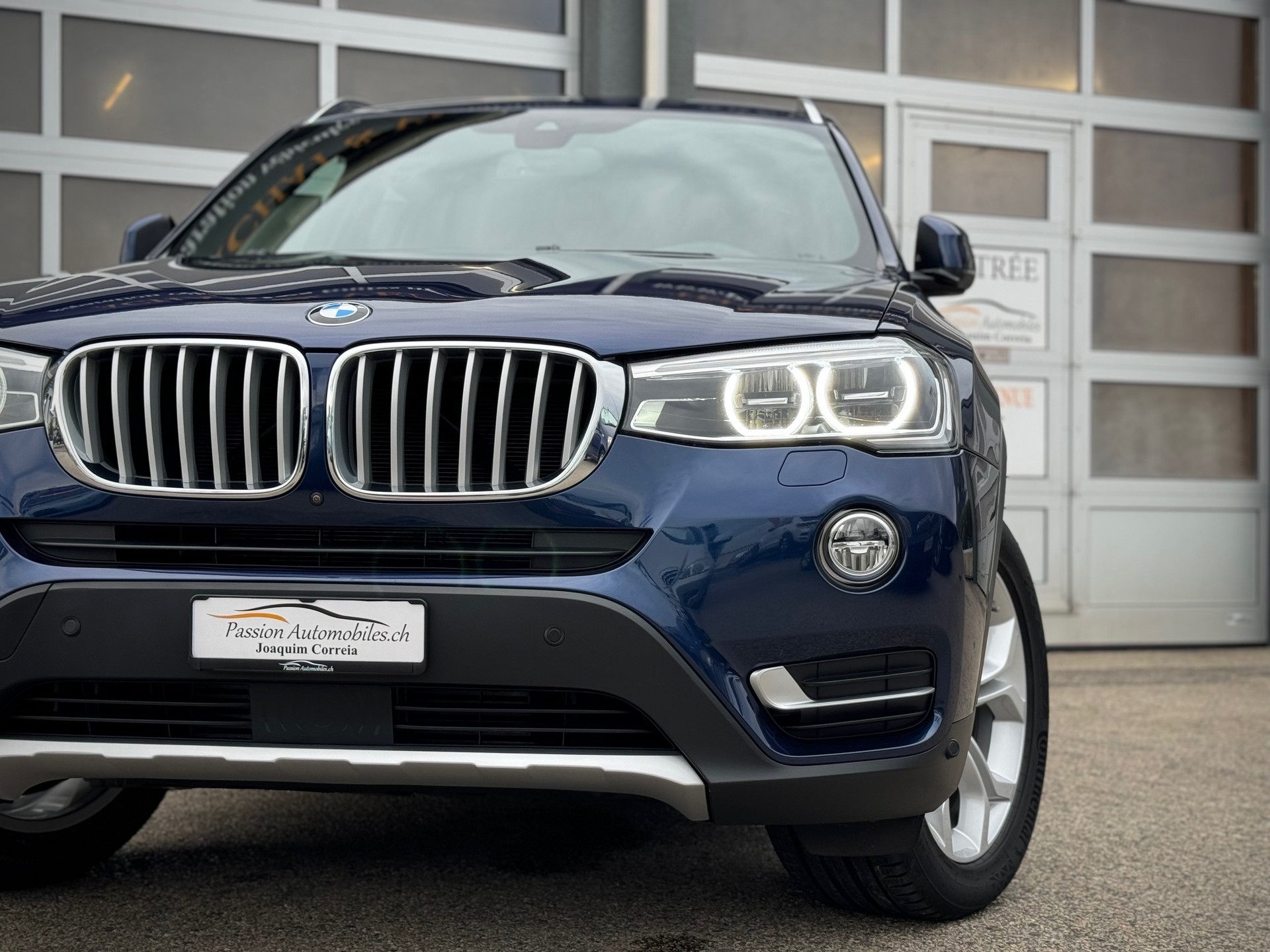 BMW X3 xDrive 28i xLine Steptronic - Véhicule Suisse (CH)-image-4