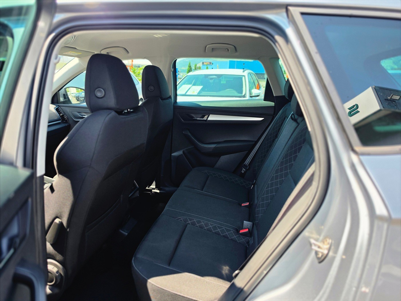 SKODA Karoq 1.5 TSI ACT Ambition DSG-image-7