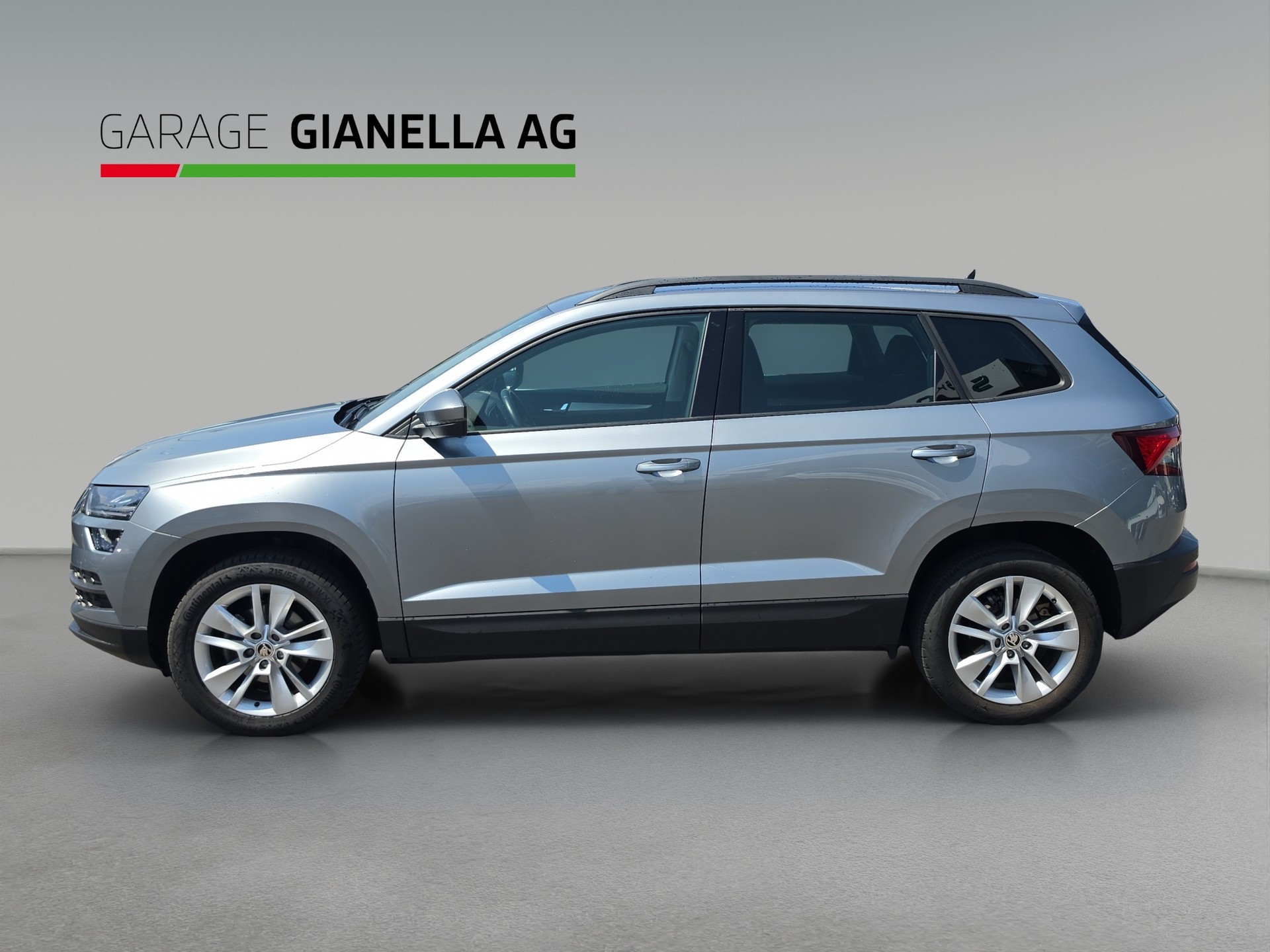 SKODA Karoq 1.5 TSI ACT Ambition DSG-showroom-element-1