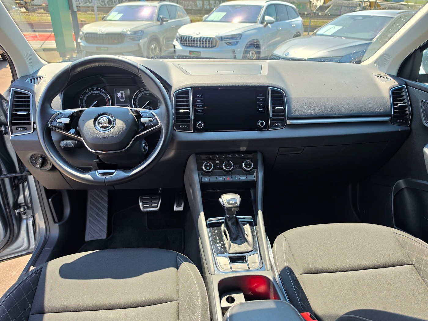 SKODA Karoq 1.5 TSI ACT Ambition DSG-image-8