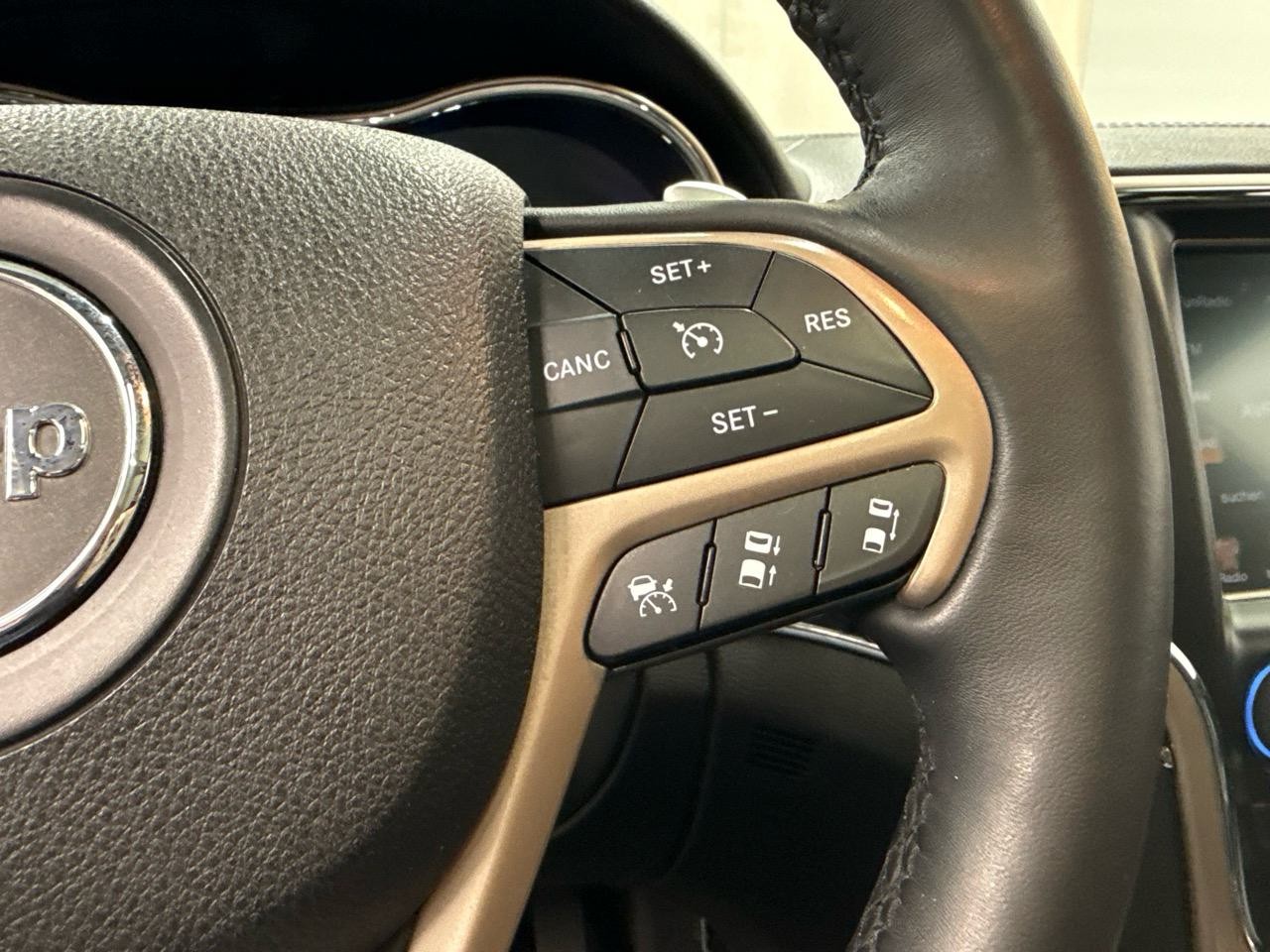 JEEP Grand Cherokee 3.0 CRD Summit Automatic-image-8
