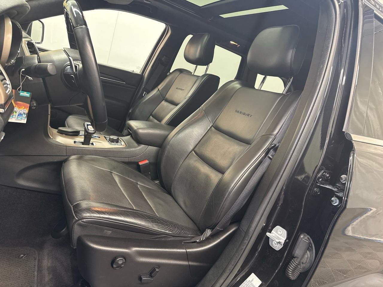 JEEP Grand Cherokee 3.0 CRD Summit Automatic-showroom-element-3