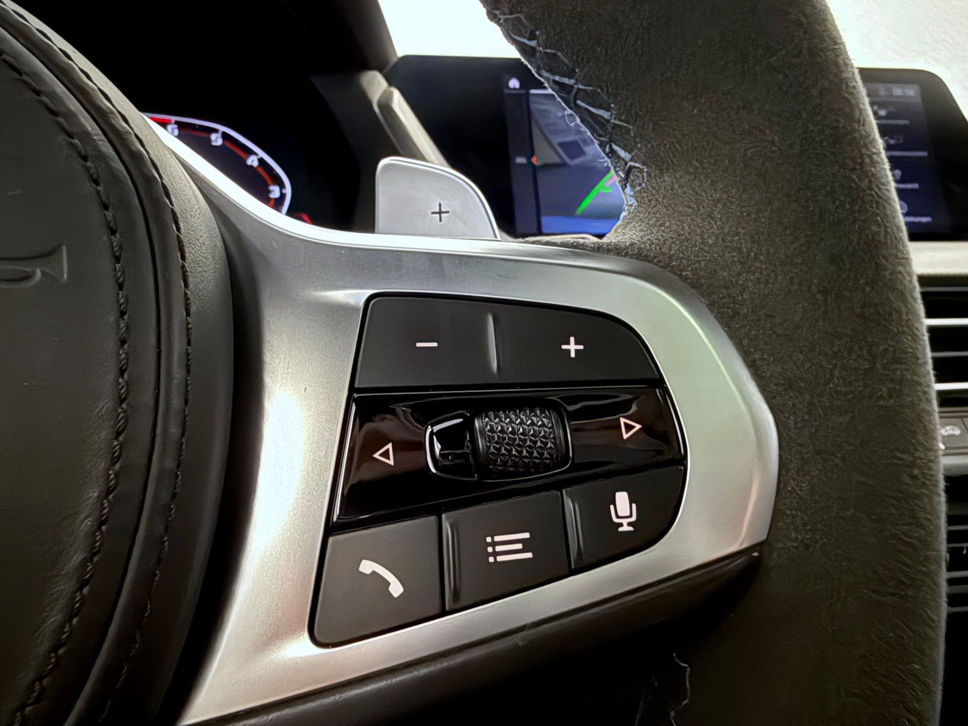 BMW M135i xDrive Steptronic "Tuning Fahrzeug"-image-17