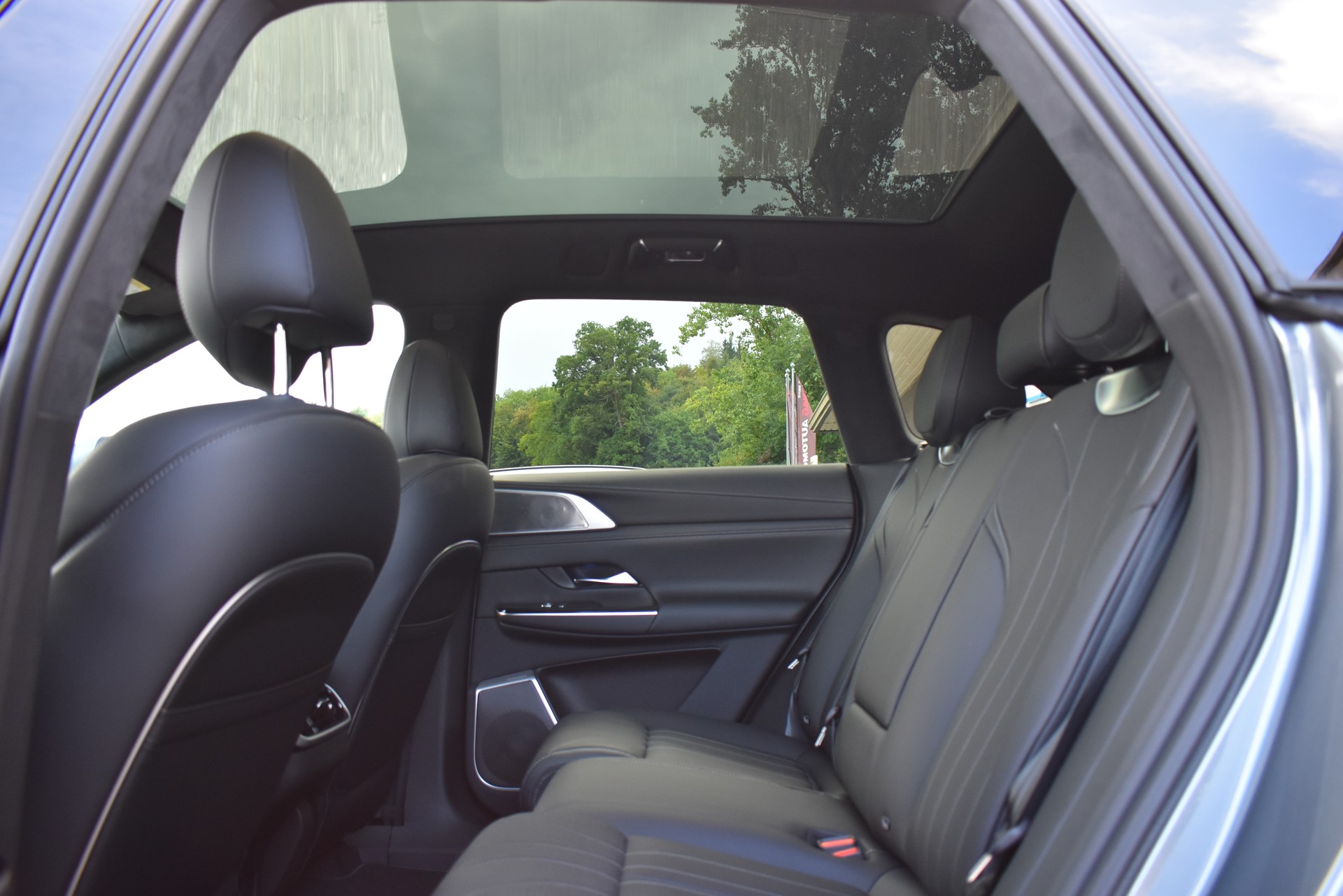 XPENG G9 93kWh Performance AWD-image-8