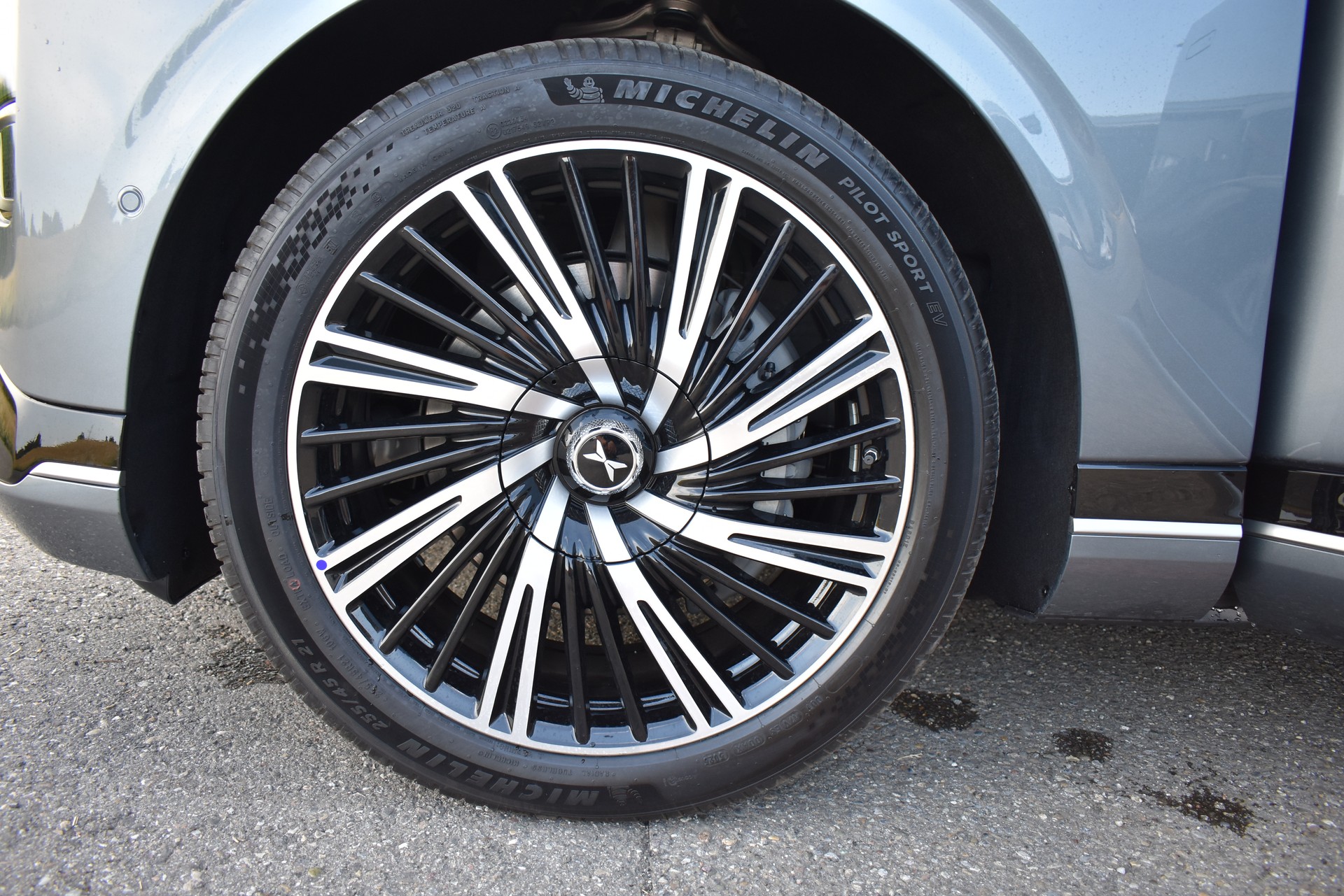 XPENG G9 93kWh Performance AWD-image-12