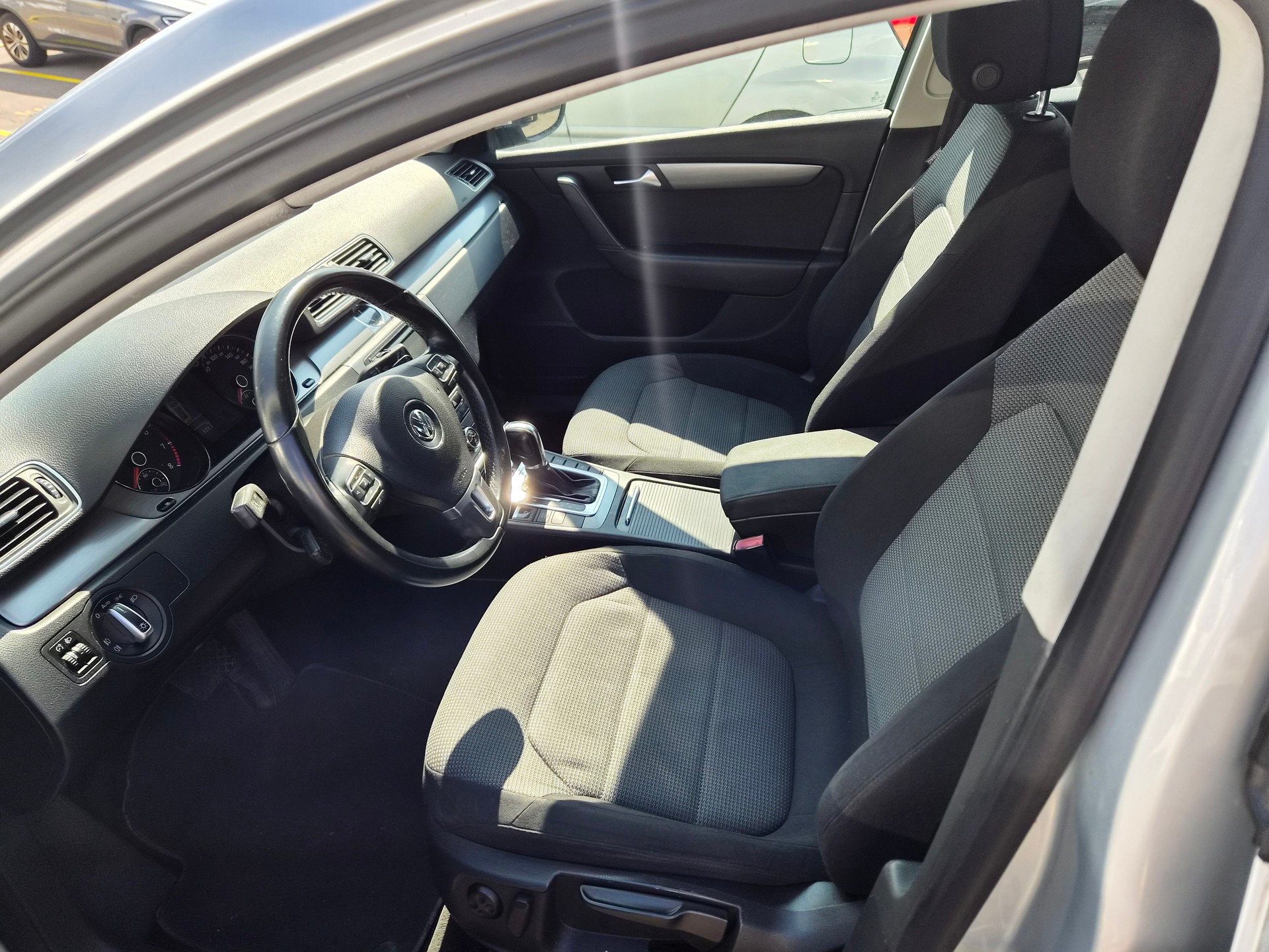 VW Passat Variant 1.4 TSI BMT Trendline DSG-image-5