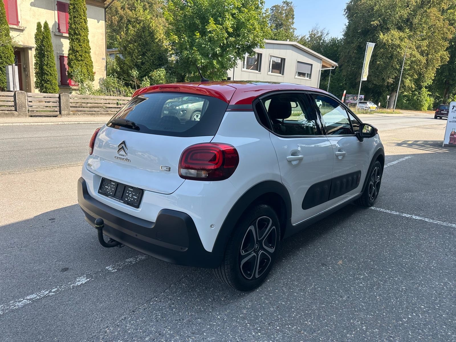 CITROEN C3 1.2i PureTech Shine-showroom-element-2
