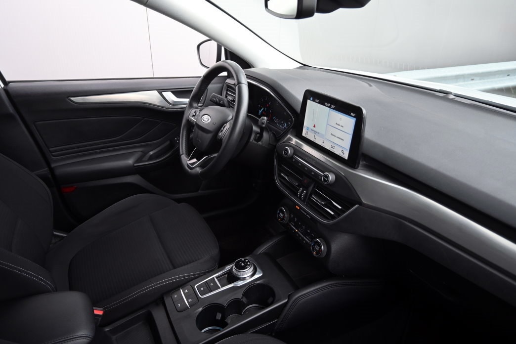 FORD Focus 1.5 SCTi Titanium X Automatic-image-6