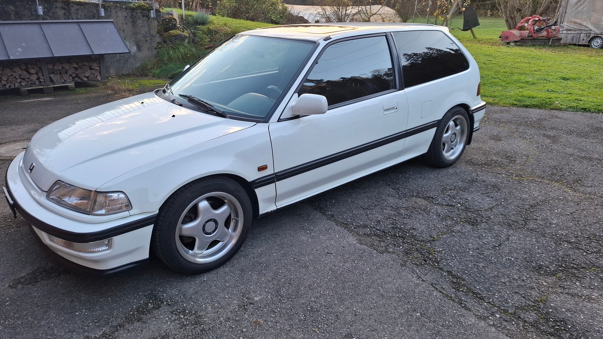 HONDA Civic 1.6i-16 DOHC V-TEC