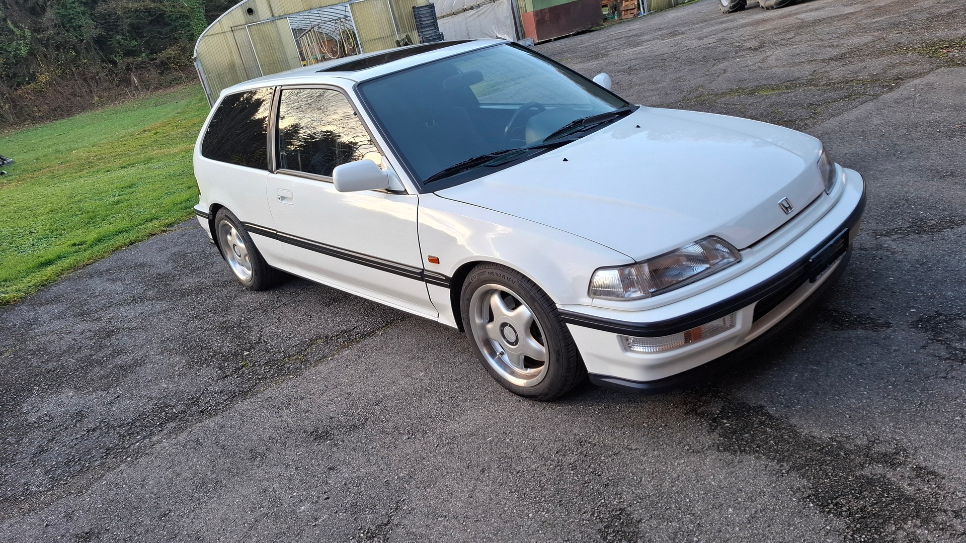 HONDA Civic 1.6i-16 DOHC V-TEC-showroom-element-2