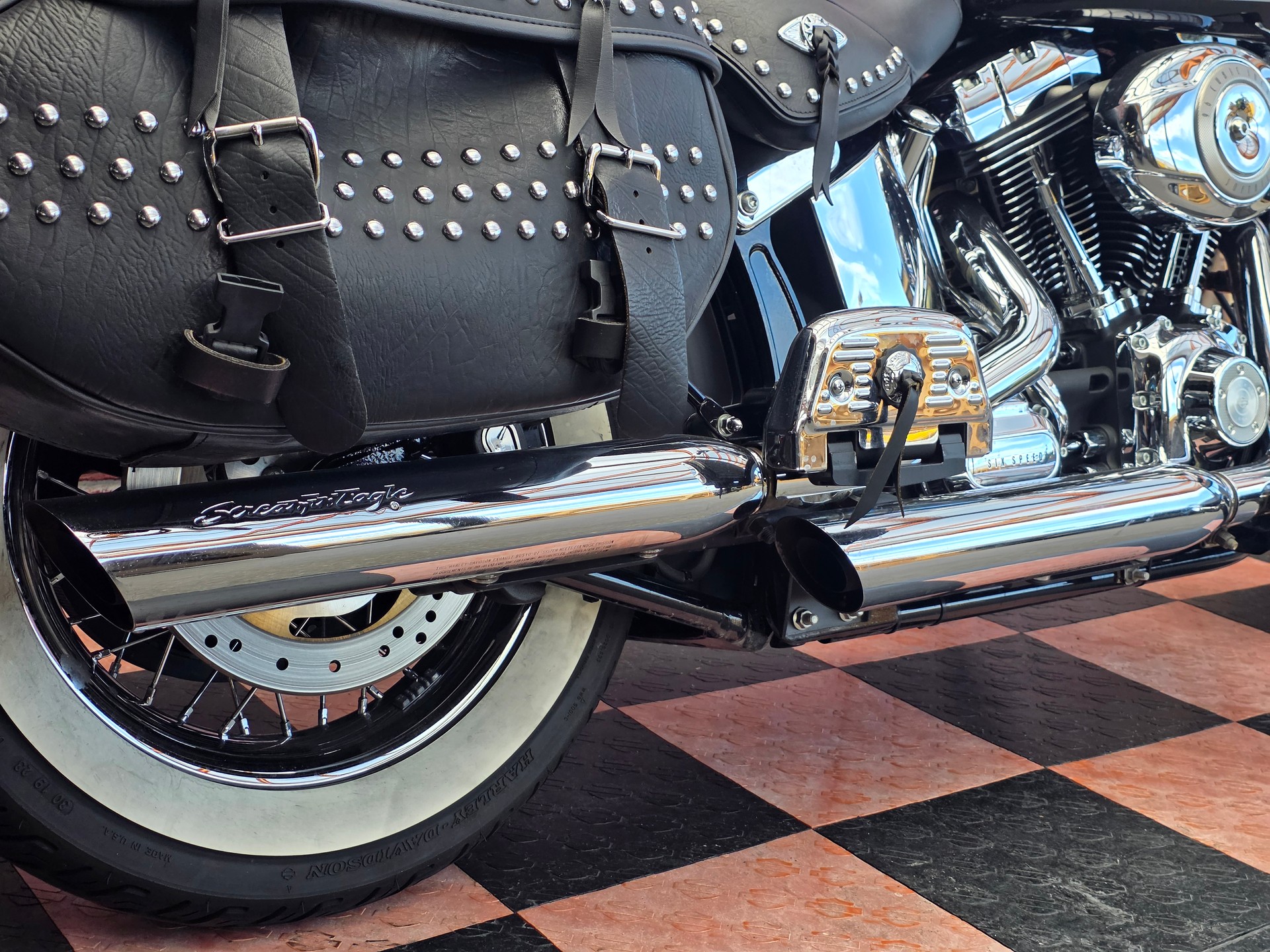 HARLEY-DAVIDSON FLSTCI Softail Classic-image-8