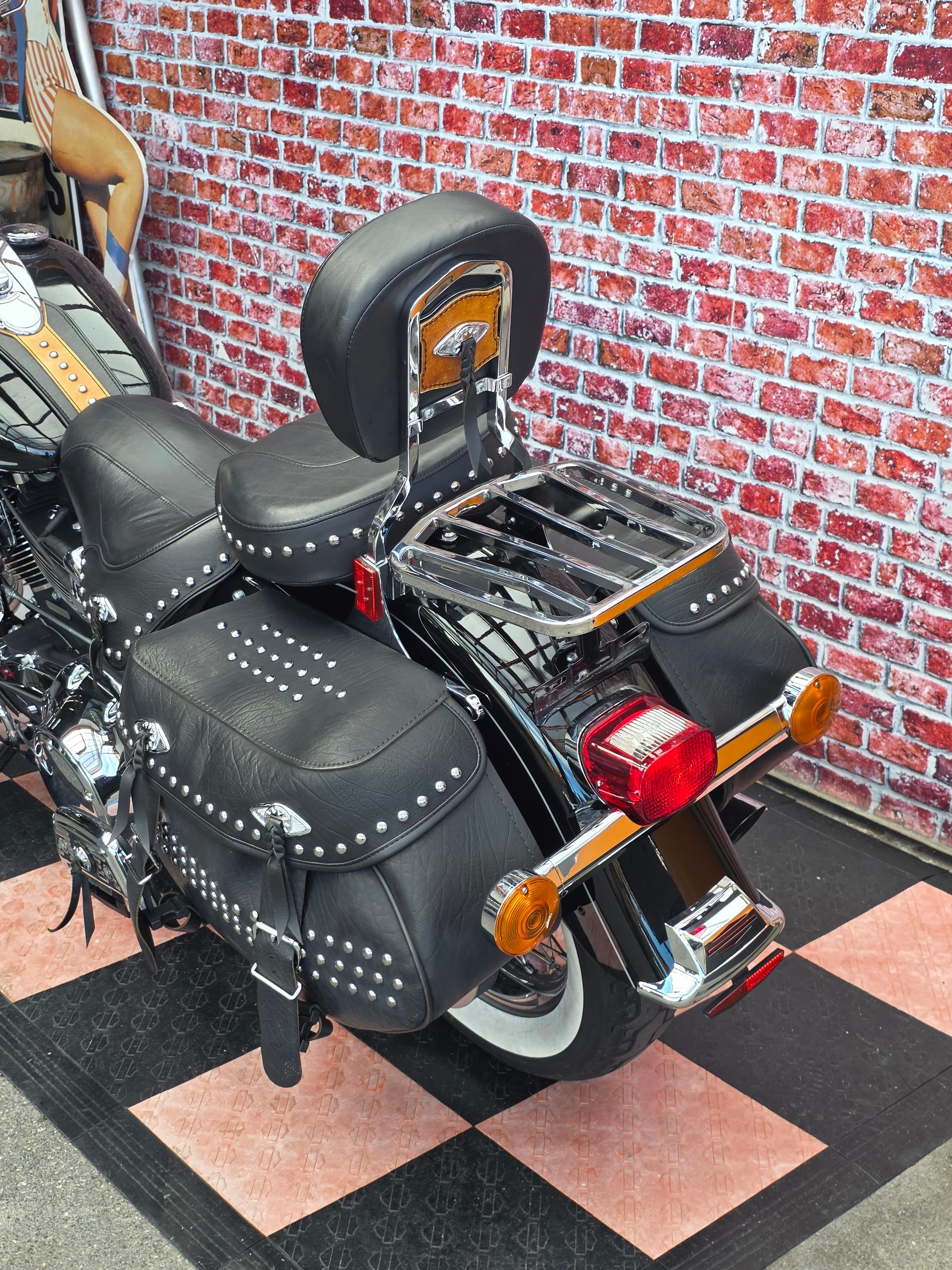 HARLEY-DAVIDSON FLSTCI Softail Classic-image-10