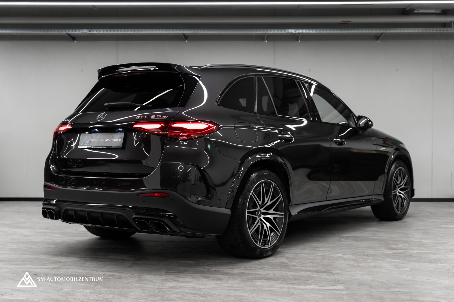 MERCEDES-BENZ GLC 63 AMG S E Performance Executive Edition / Aero / Panorama / 360° / Head-Up / Burmester-image-9