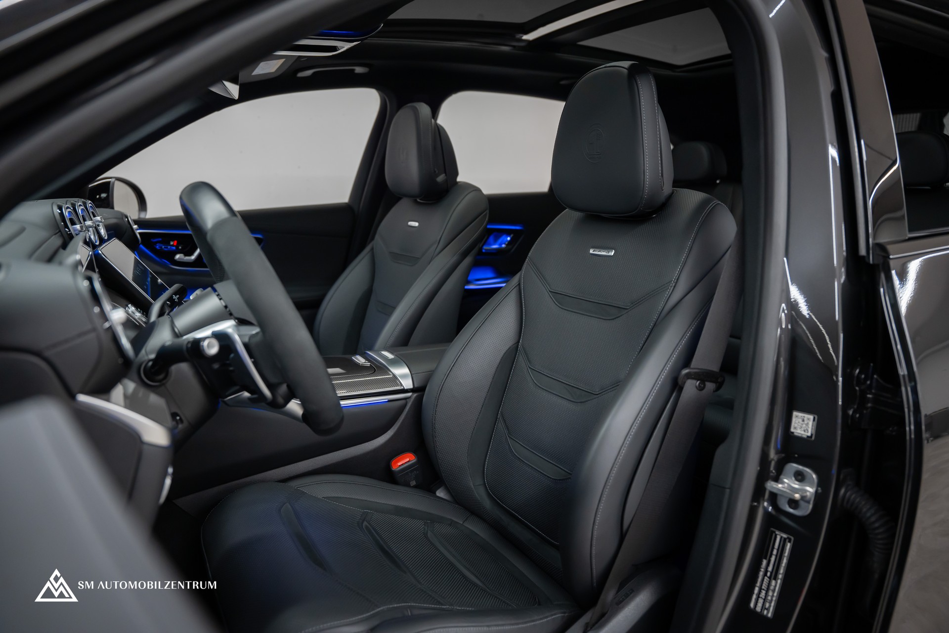 MERCEDES-BENZ GLC 63 AMG S E Performance Executive Edition / Aero / Panorama / 360° / Head-Up / Burmester-image-21