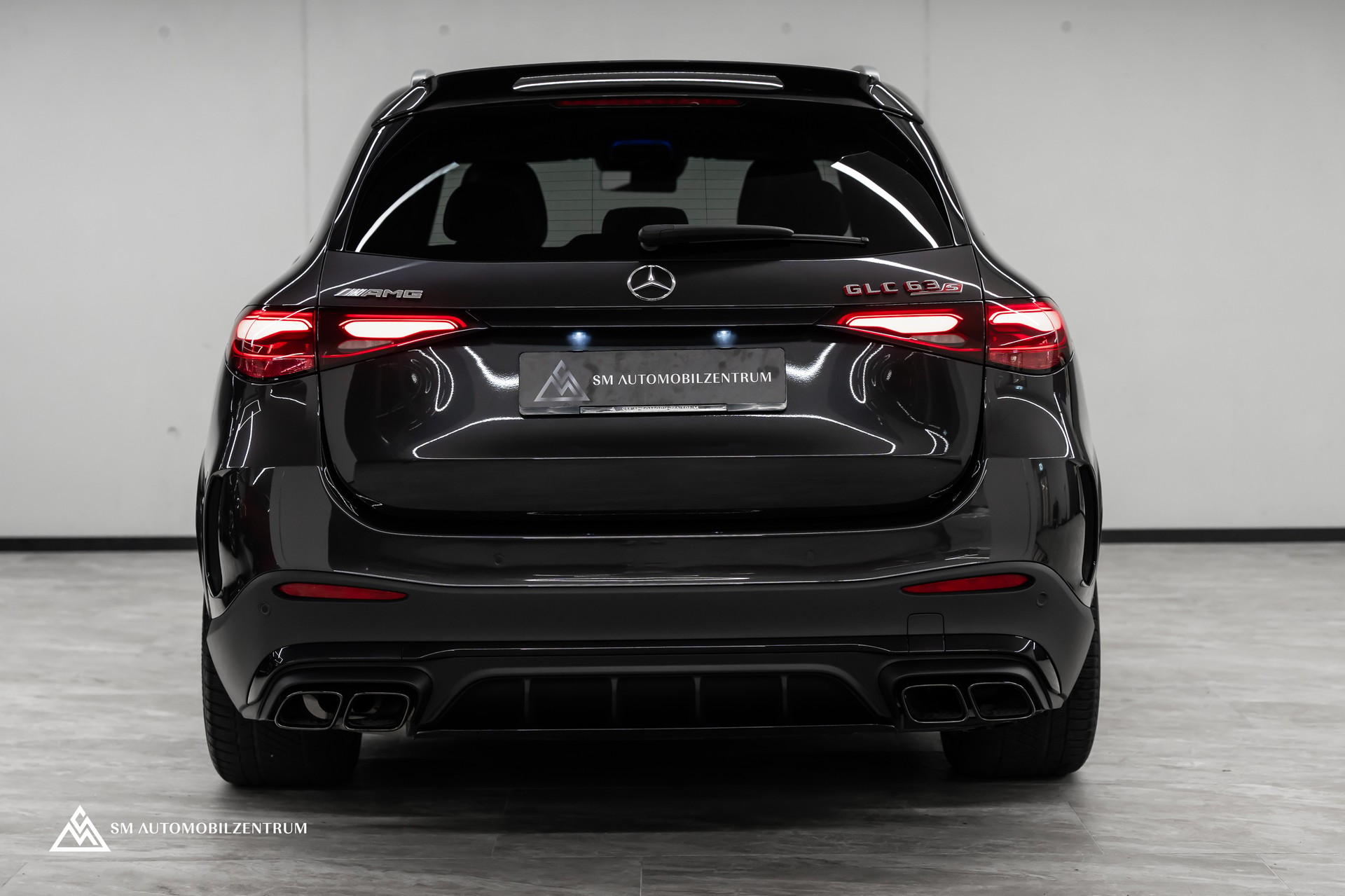MERCEDES-BENZ GLC 63 AMG S E Performance Executive Edition / Aero / Panorama / 360° / Head-Up / Burmester-image-15