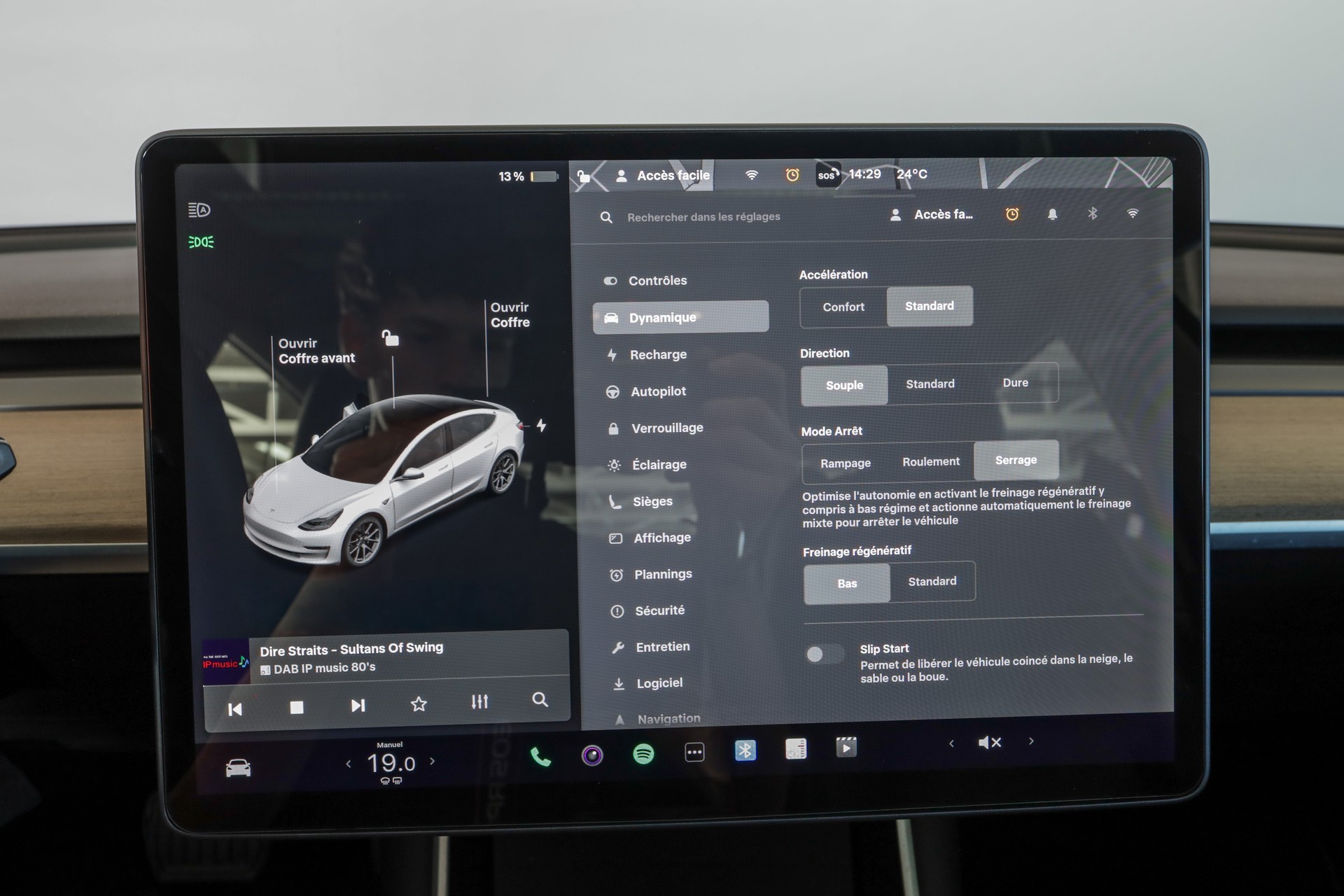 TESLA Model 3-image-13