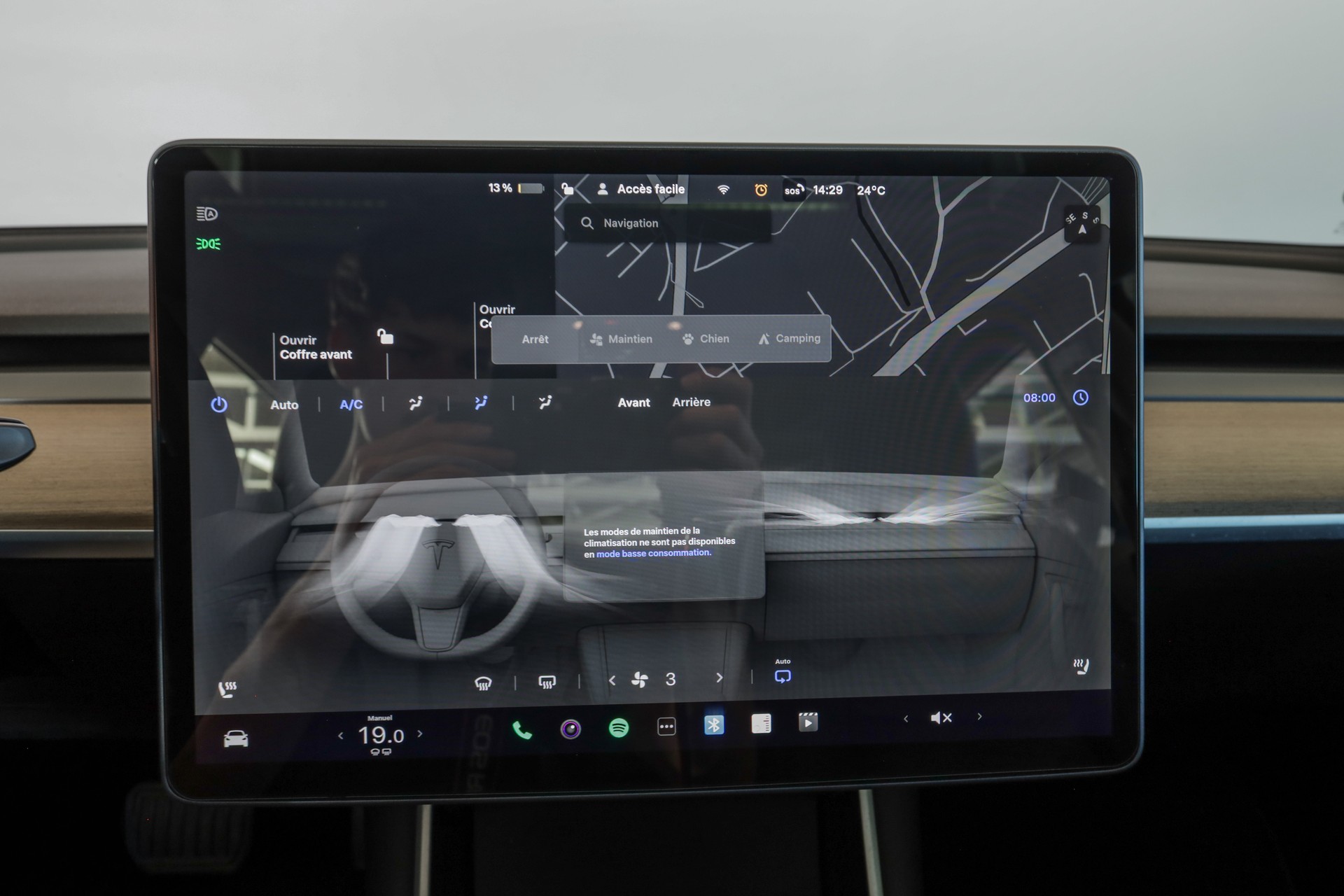 TESLA Model 3-image-11