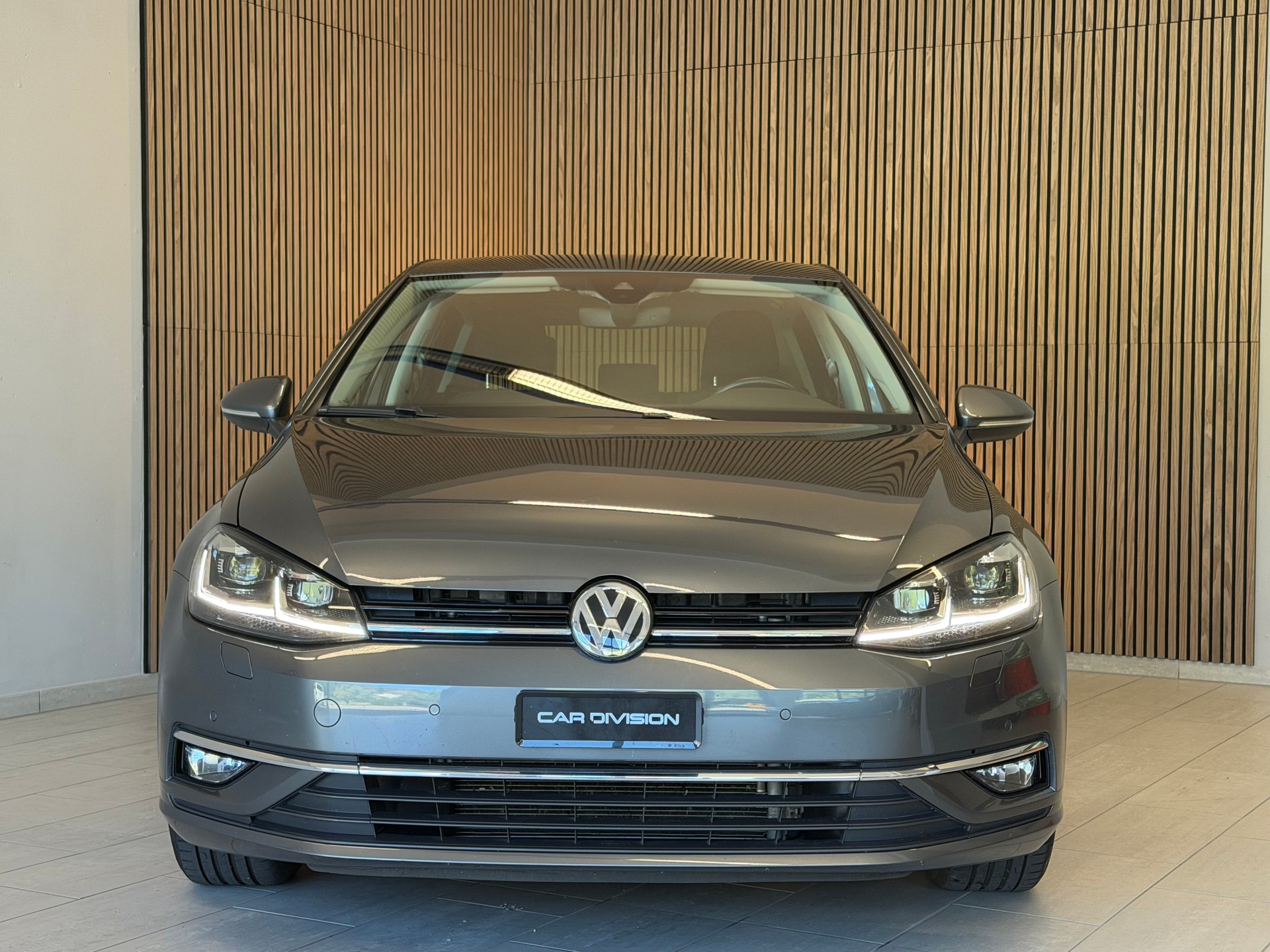 VW Golf 1.0 TSI Comfortline DSG-showroom-element-2