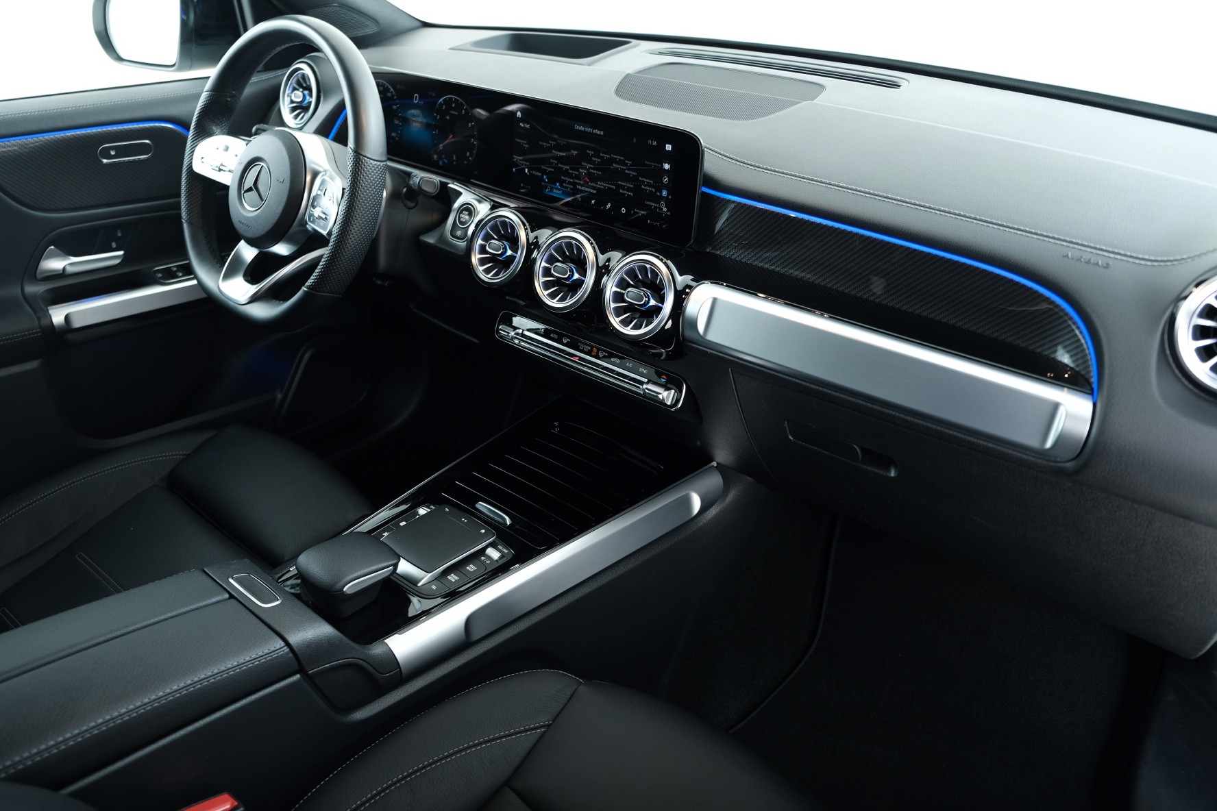 MERCEDES-BENZ GLB 250 AMG Line 4Matic X247-image-5