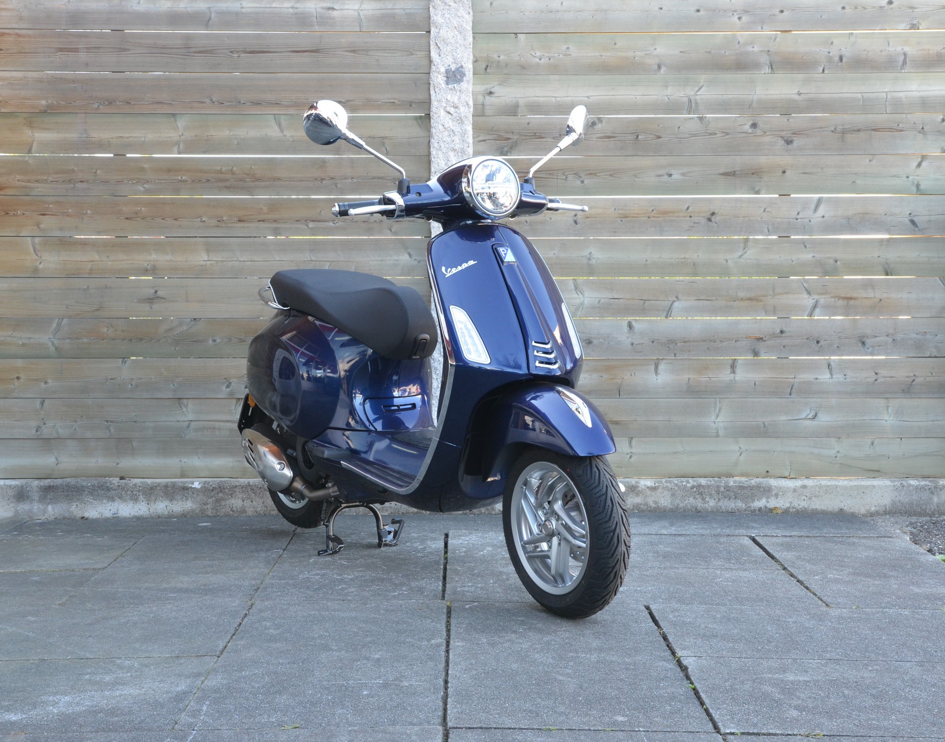 PIAGGIO Vespa 125 Primavera-image-1
