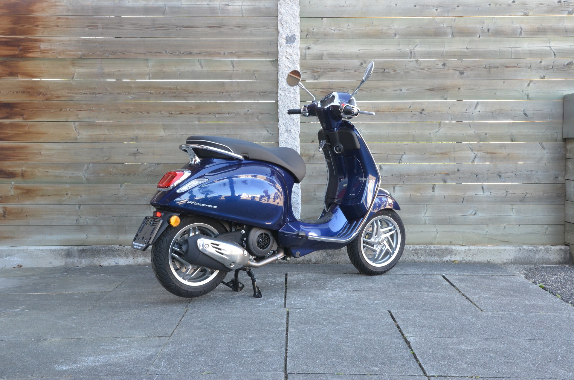 PIAGGIO Vespa 125 Primavera-image-2